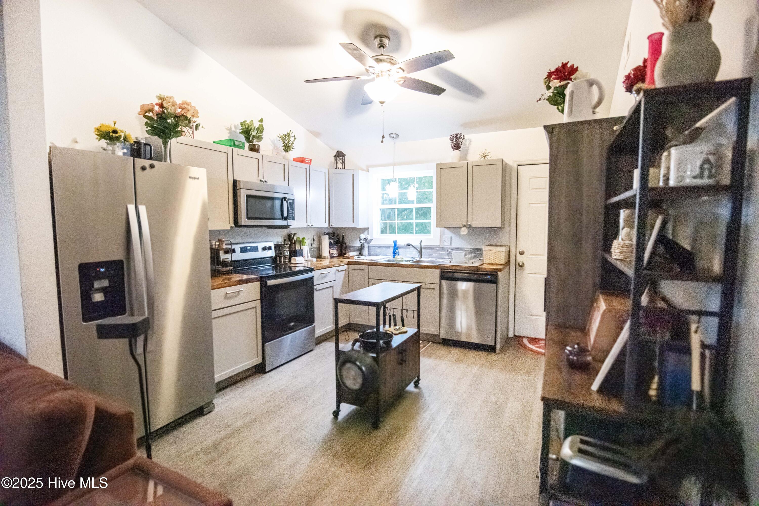 233 Cedar Ridge Lane