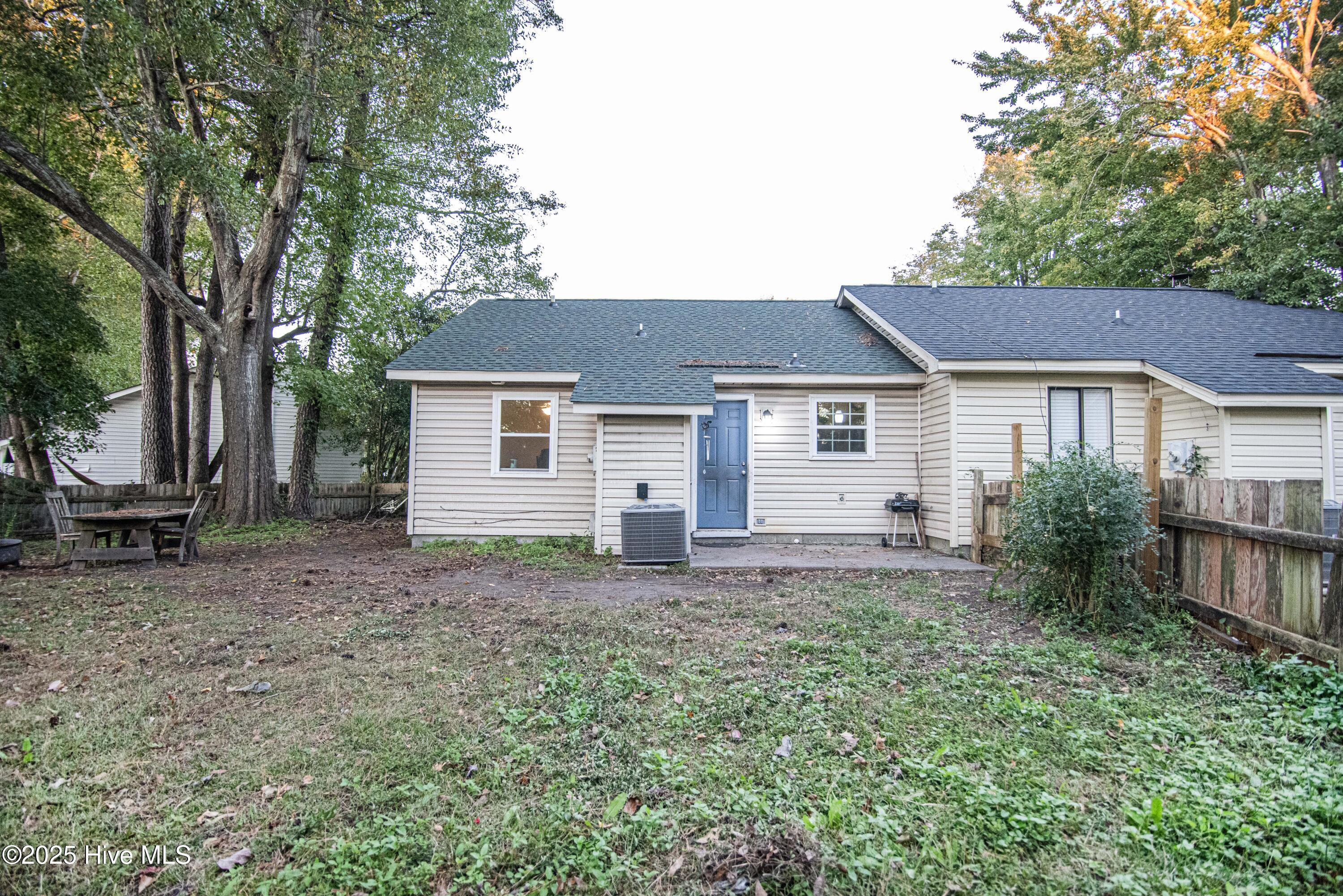 233 Cedar Ridge Lane