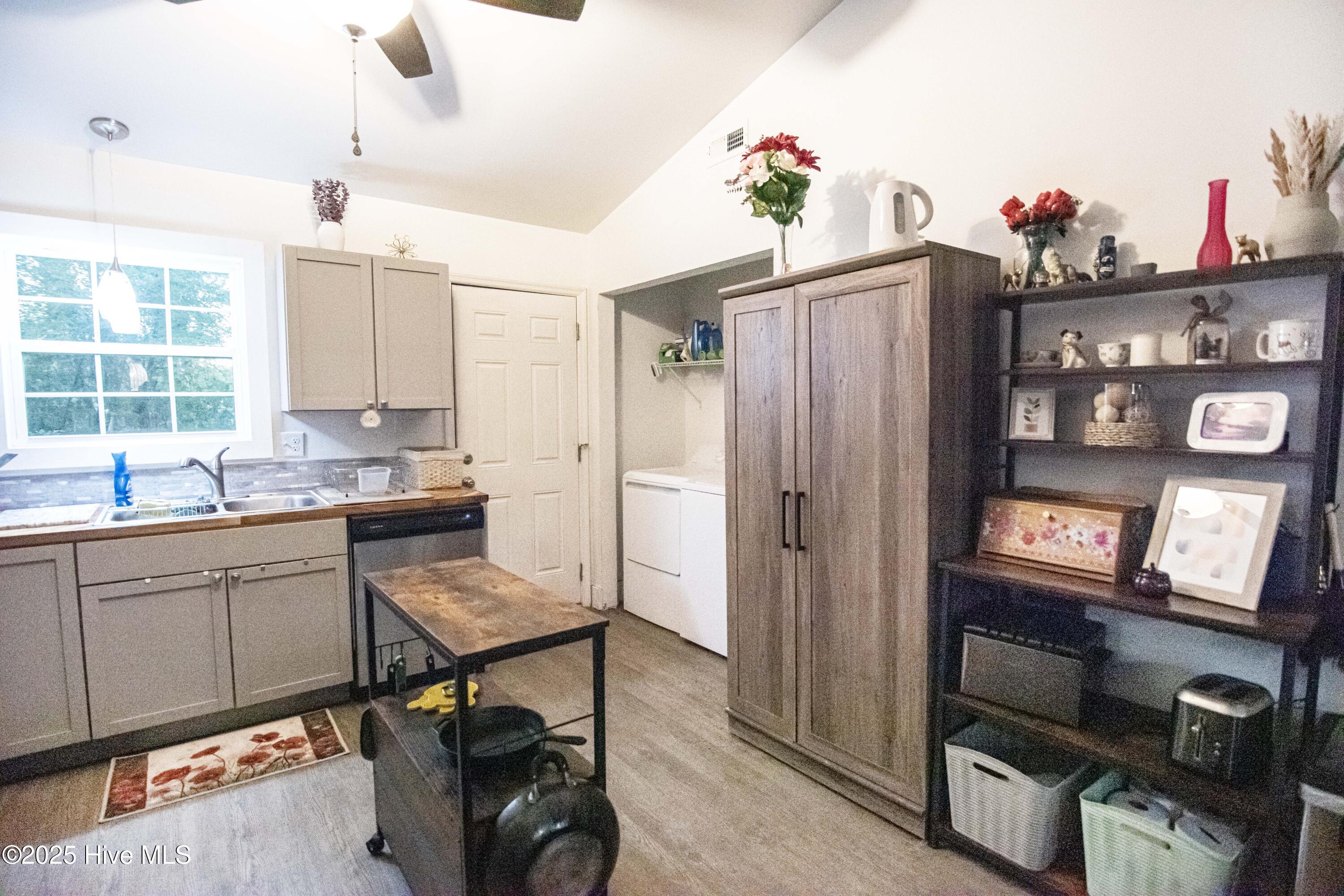 233 Cedar Ridge Lane