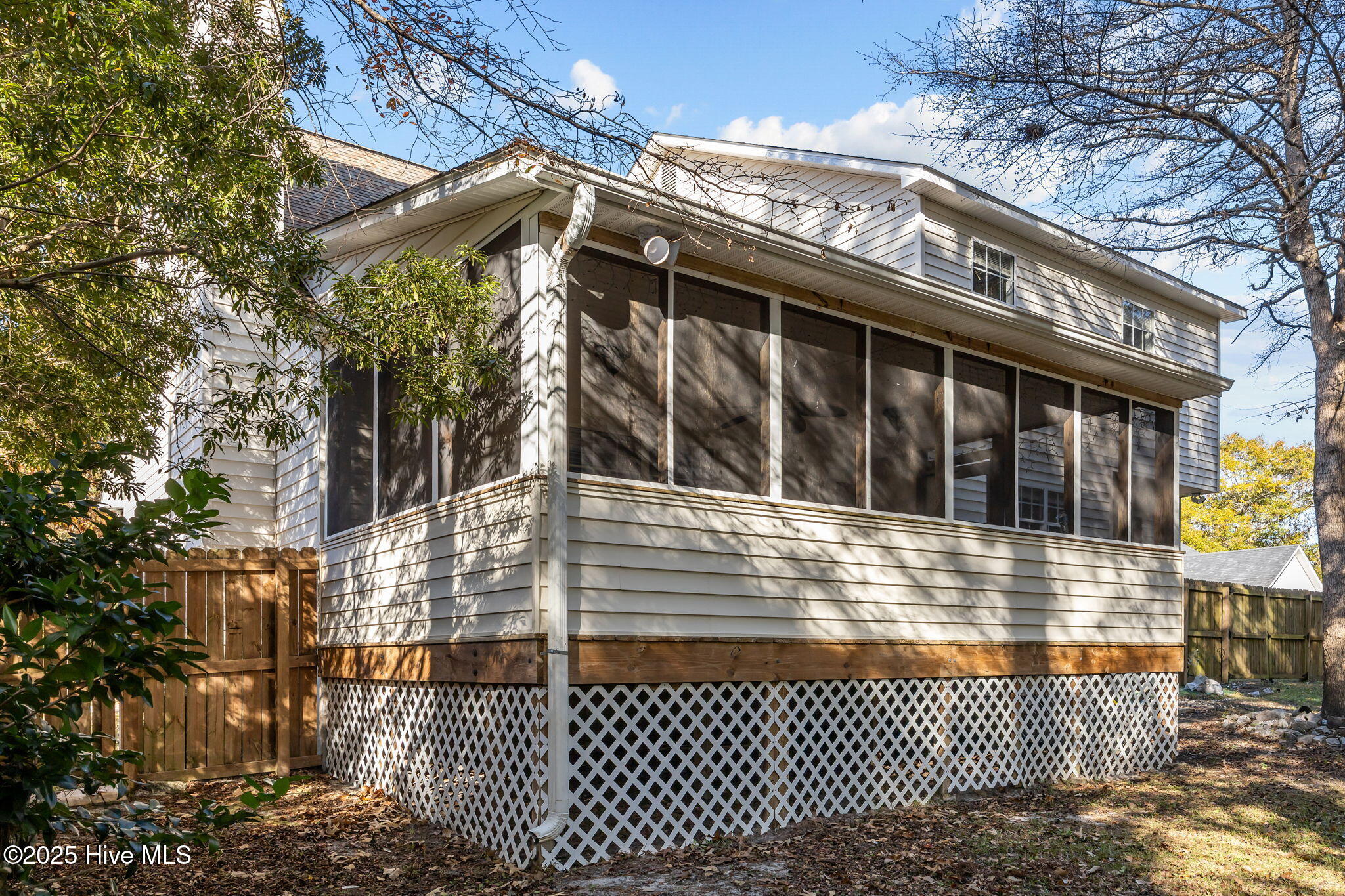 102 Trenton Place