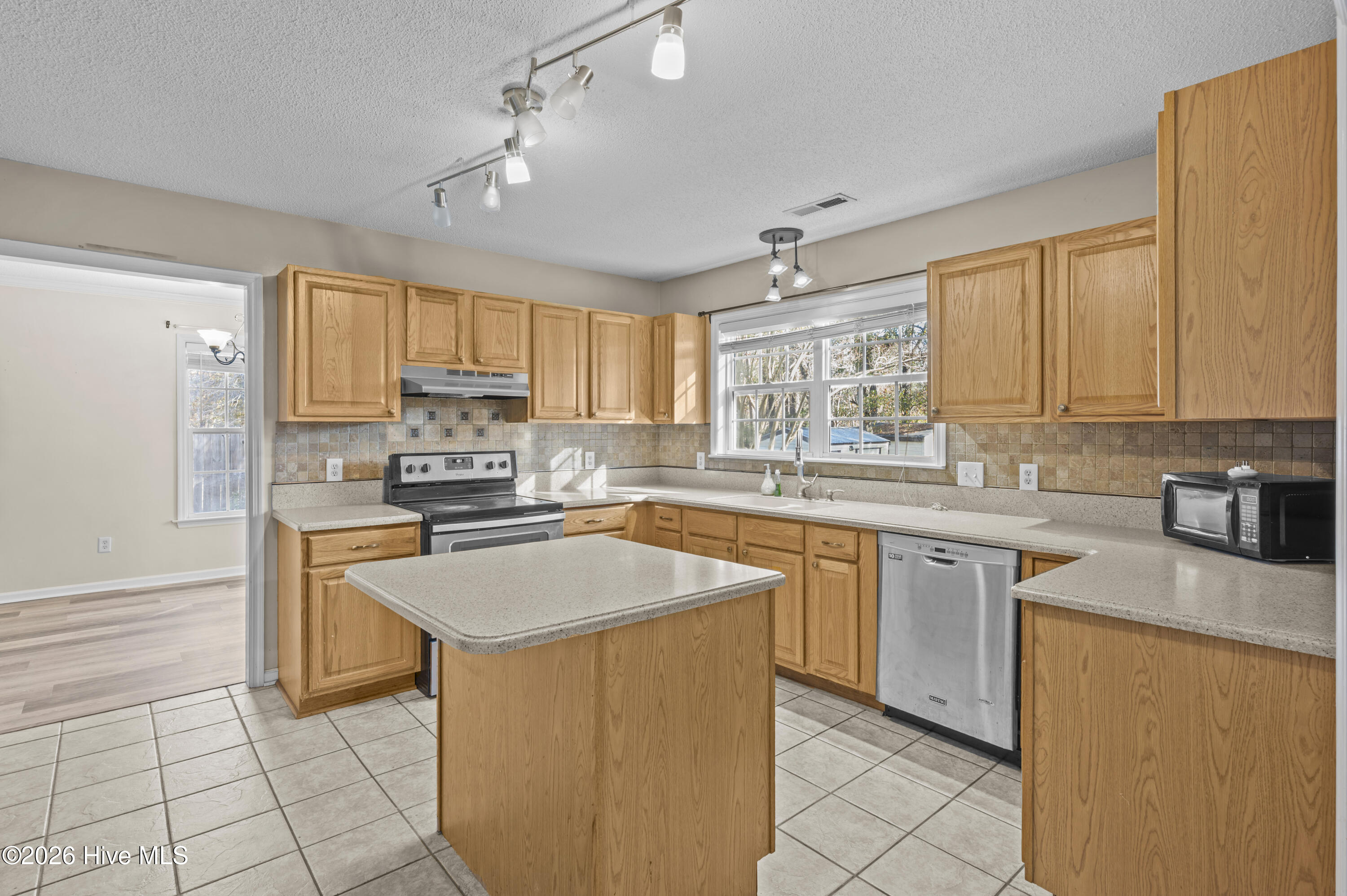 102 Trenton Place
