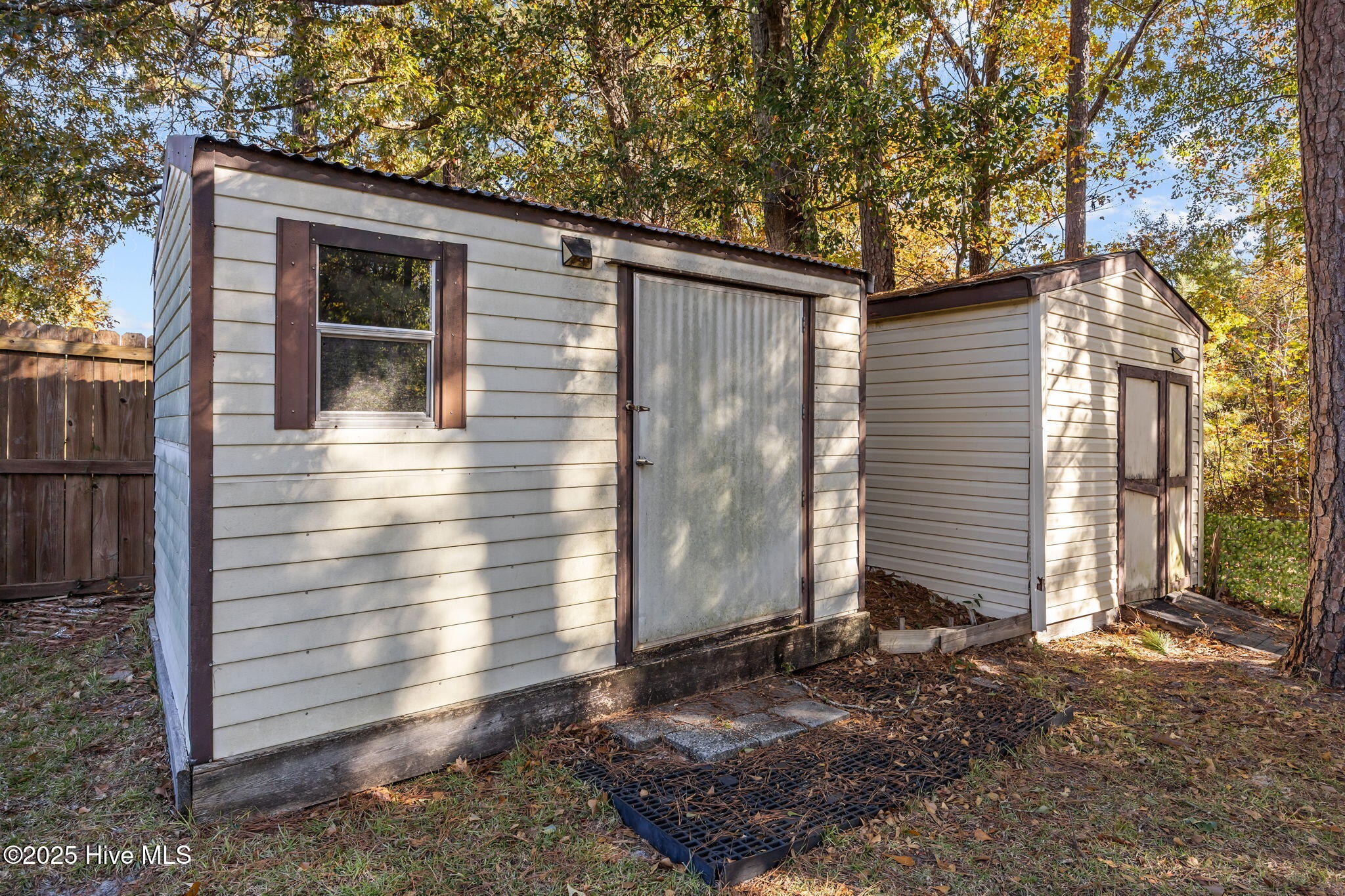 102 Trenton Place
