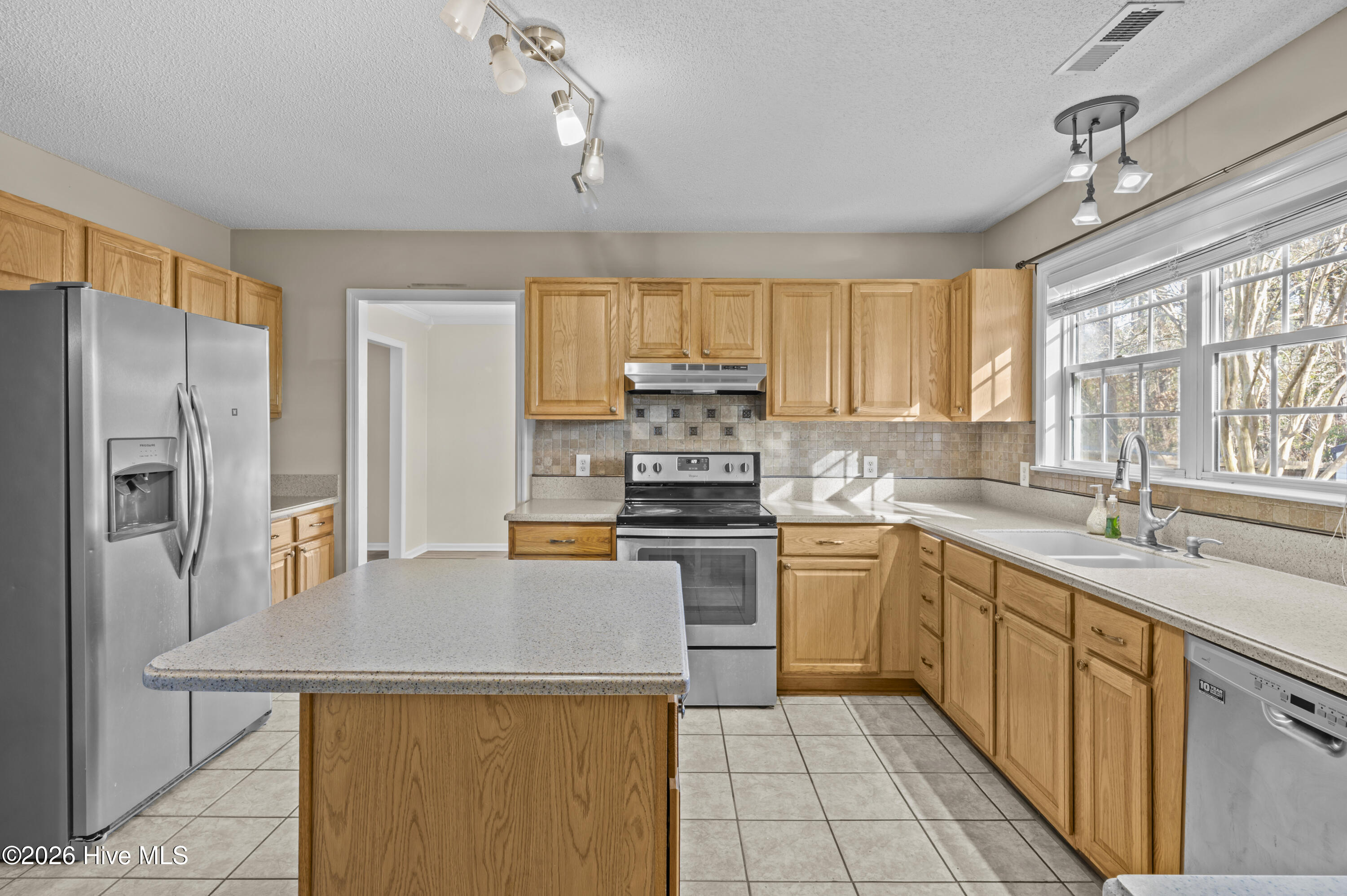 102 Trenton Place