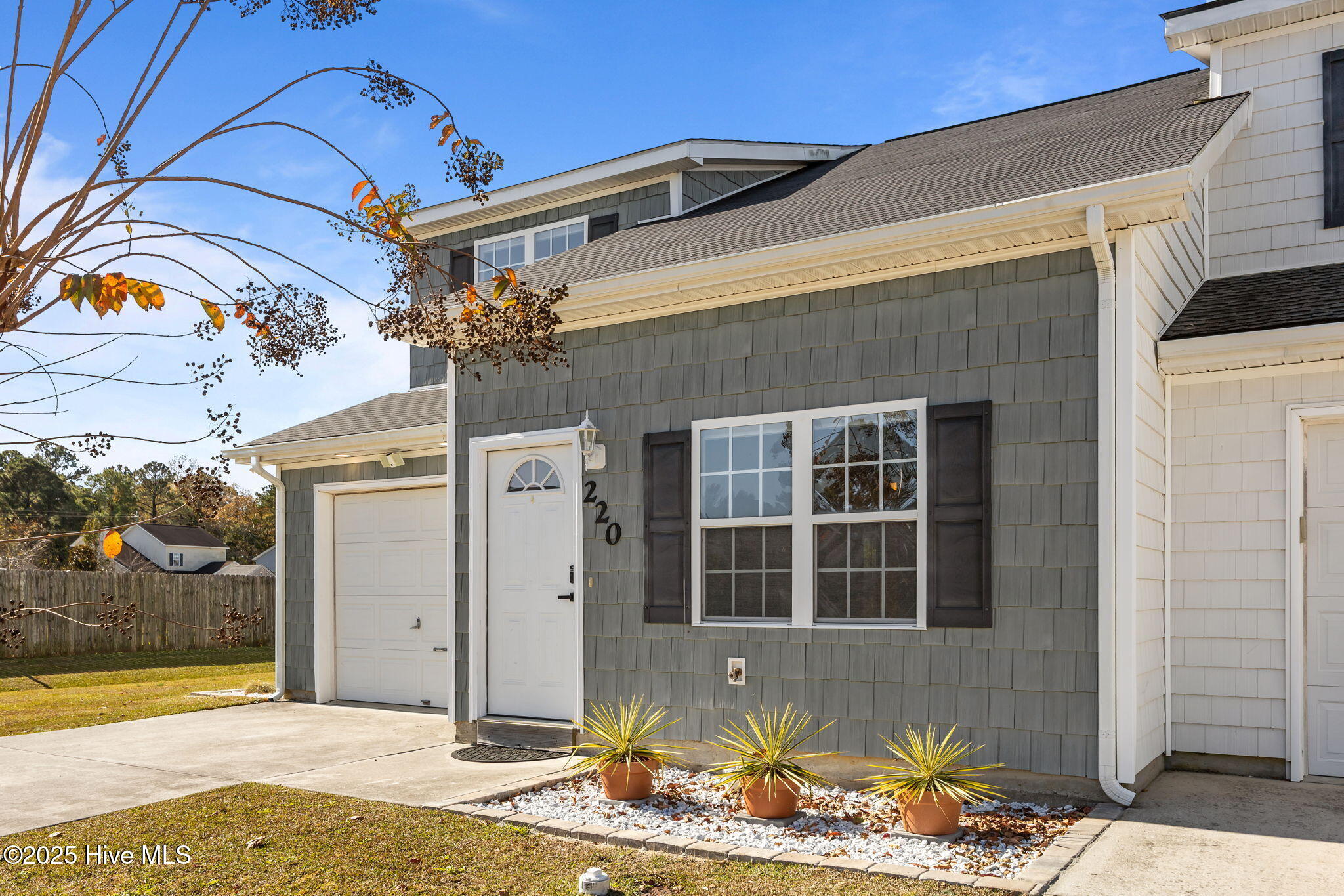 220 Jessie Circle