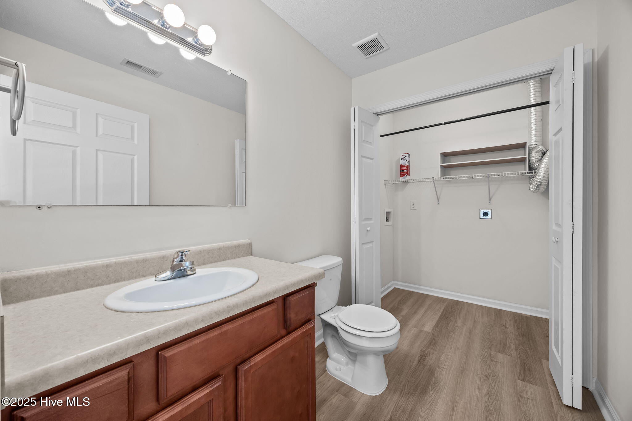 220 Jessie Circle