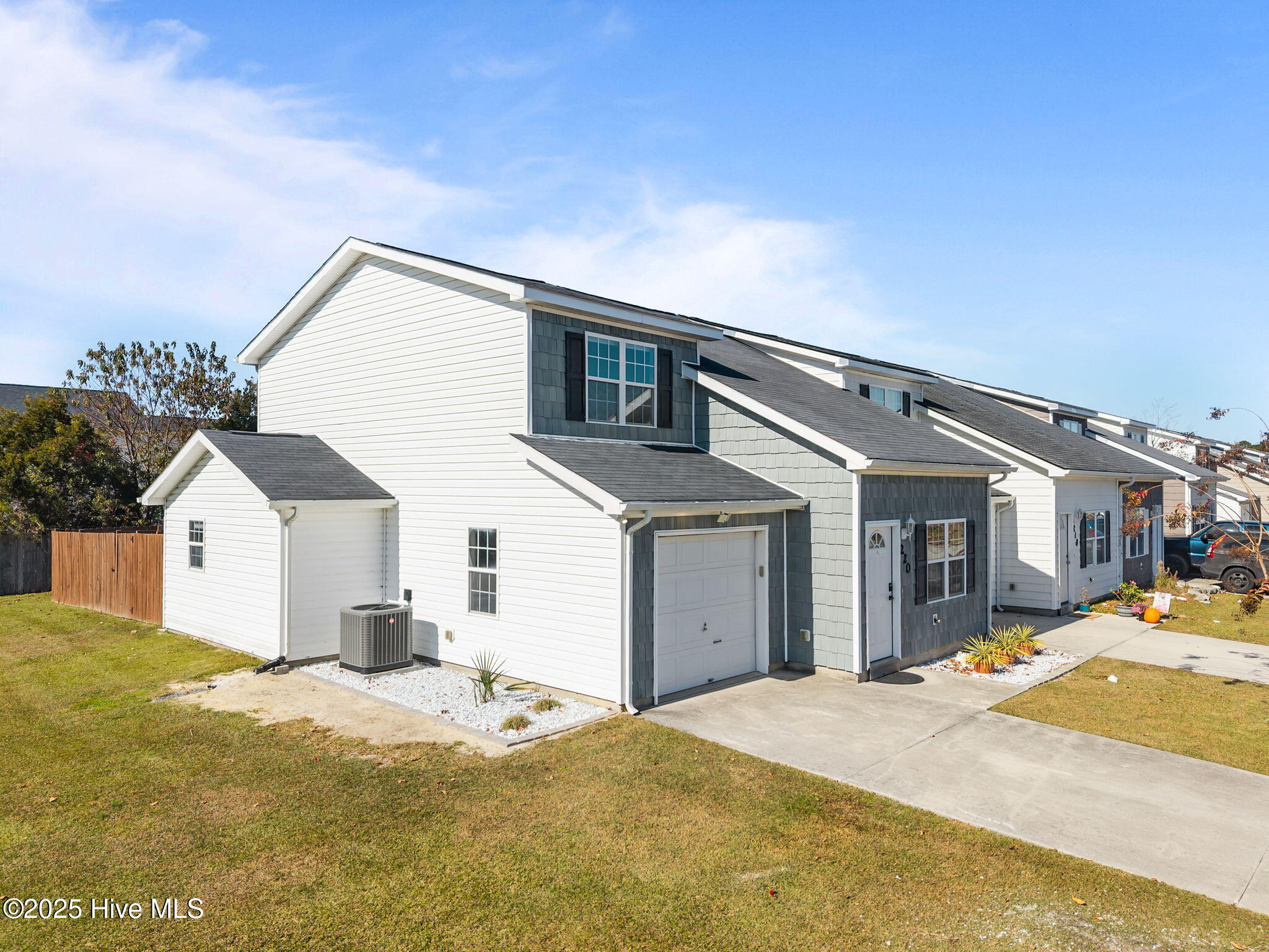 220 Jessie Circle