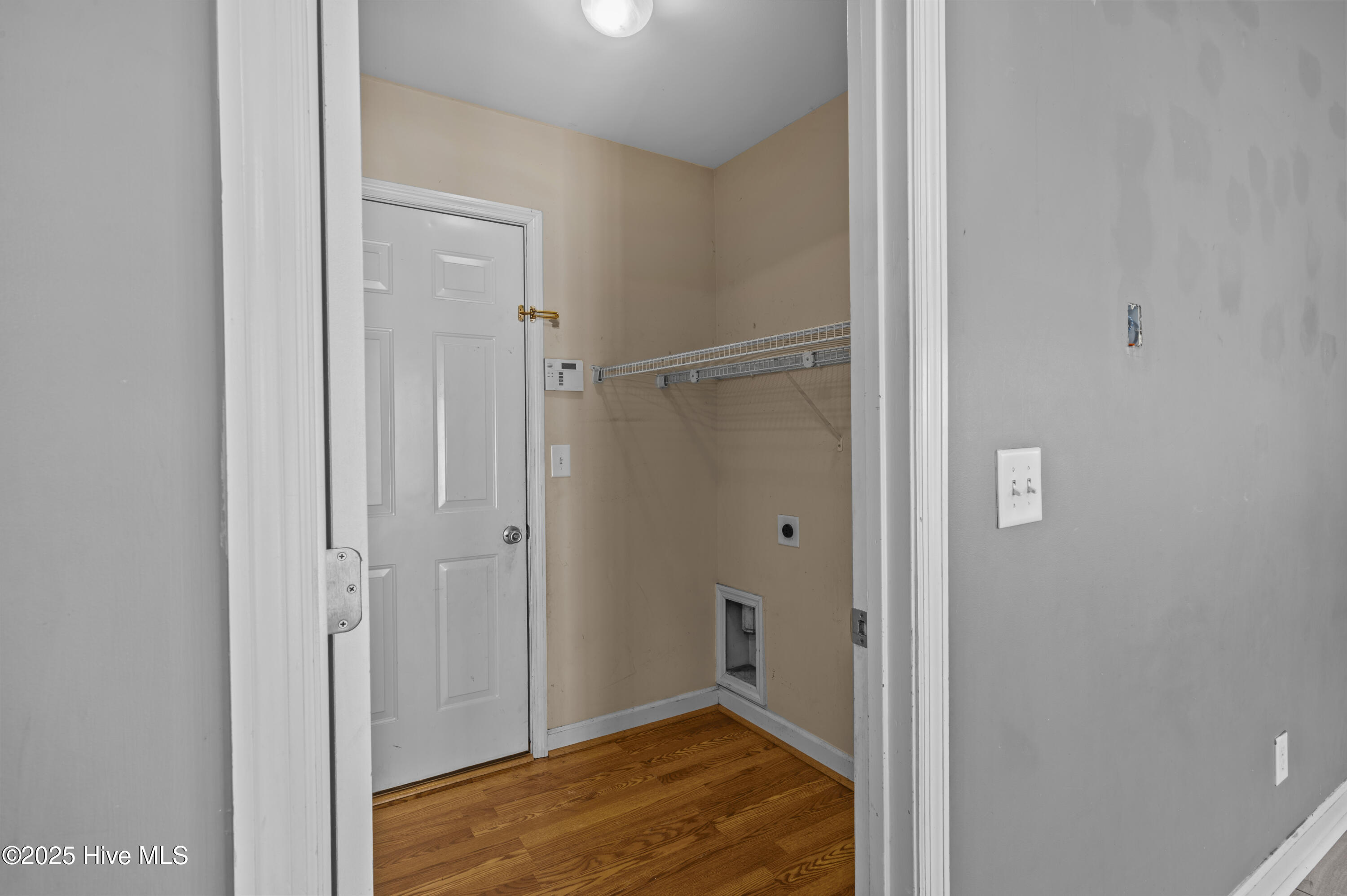 406 Little Creek Court