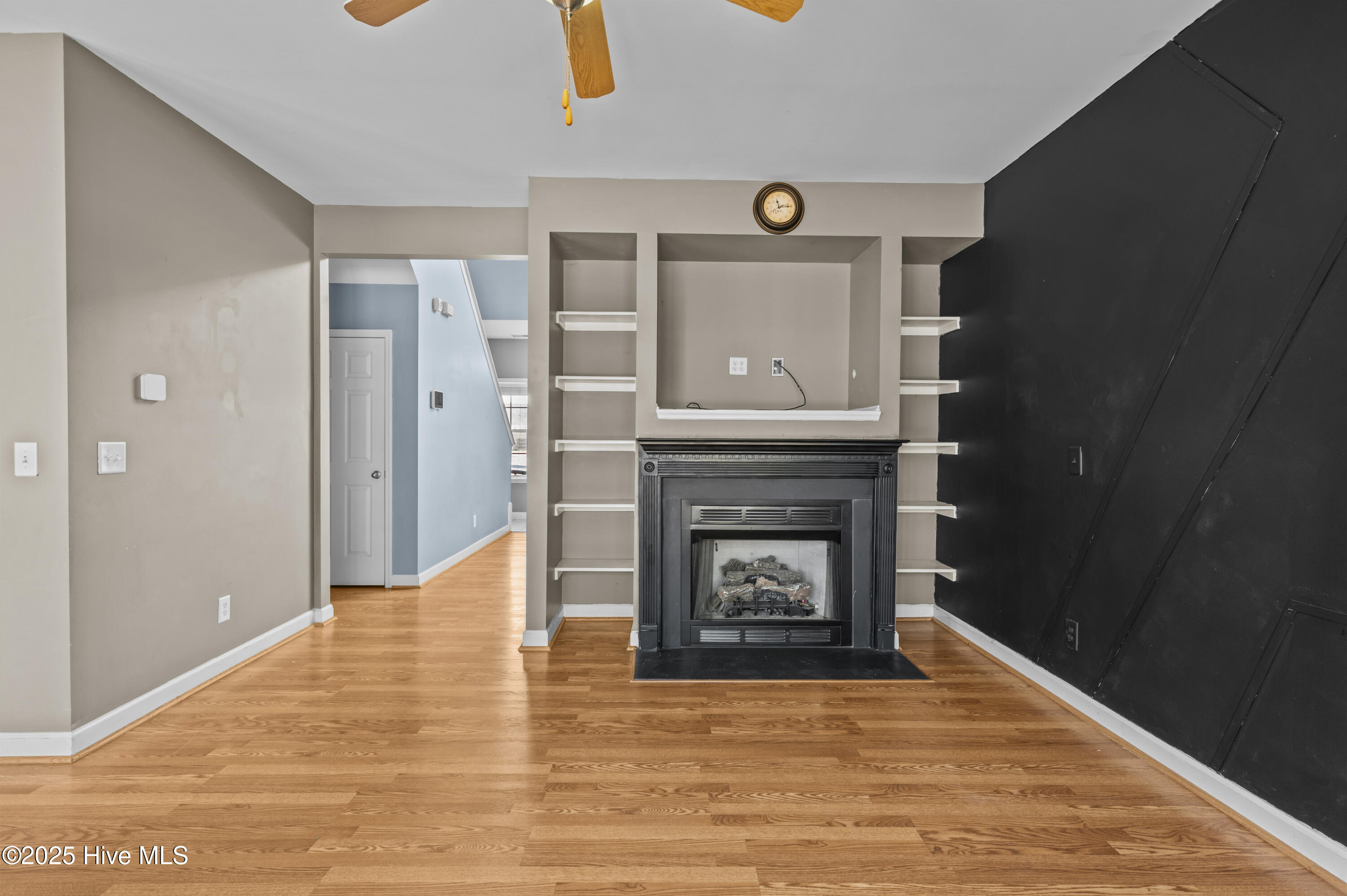 406 Little Creek Court