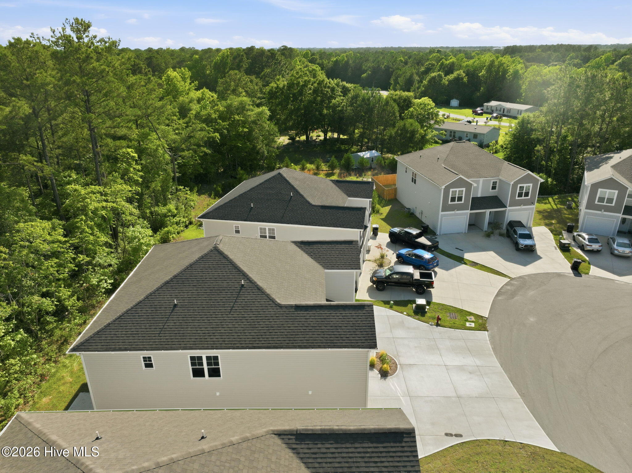 211 Holly Sands Loop