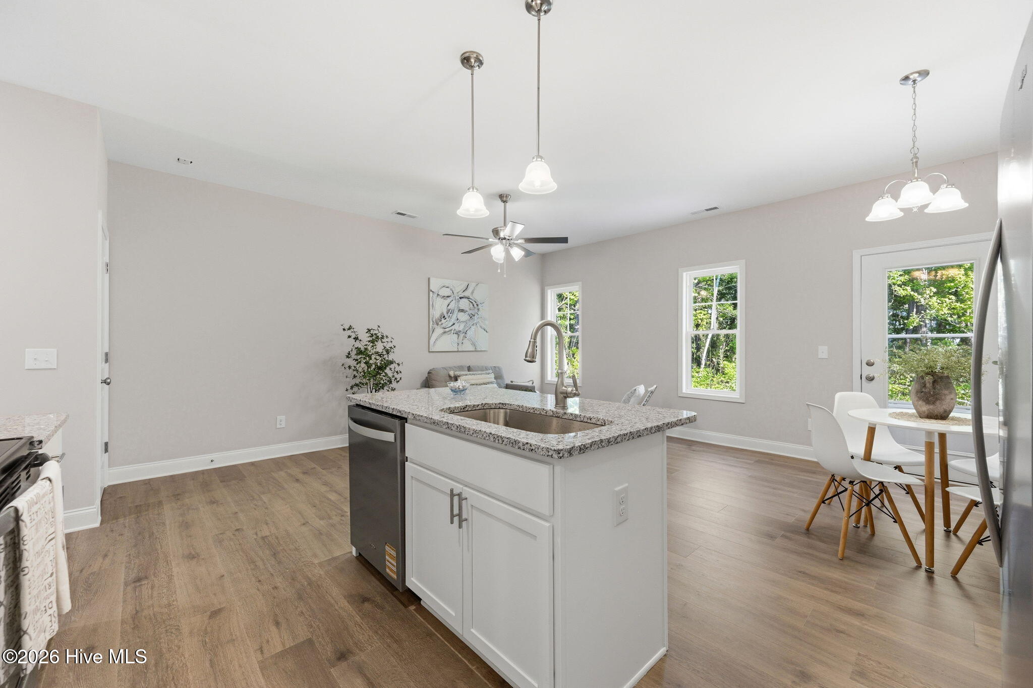 211 Holly Sands Loop