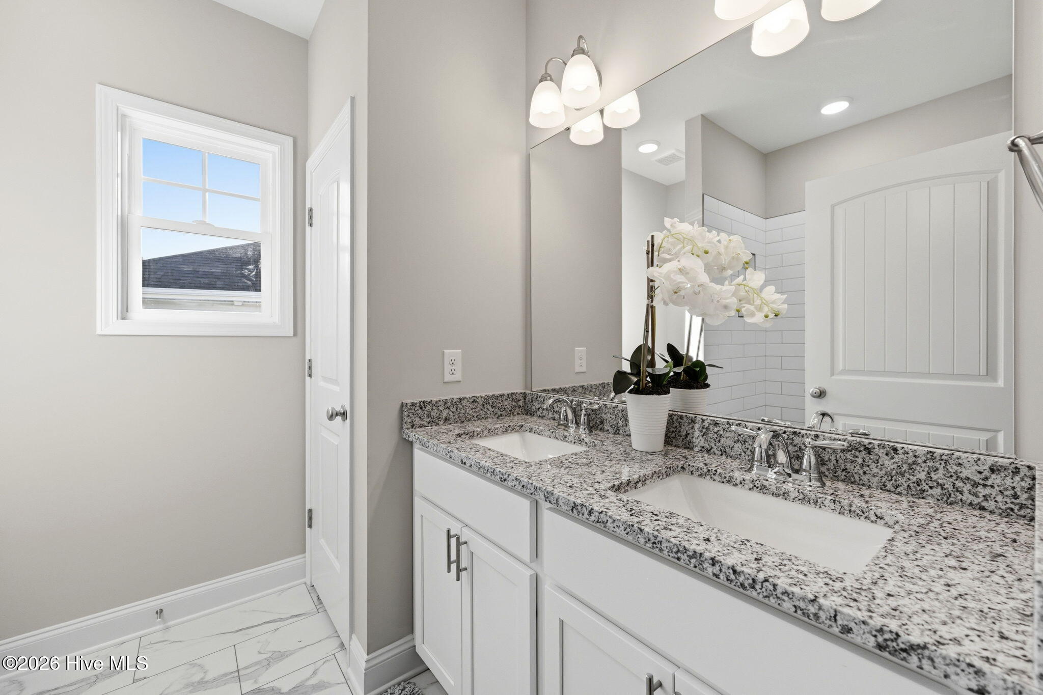 211 Holly Sands Loop