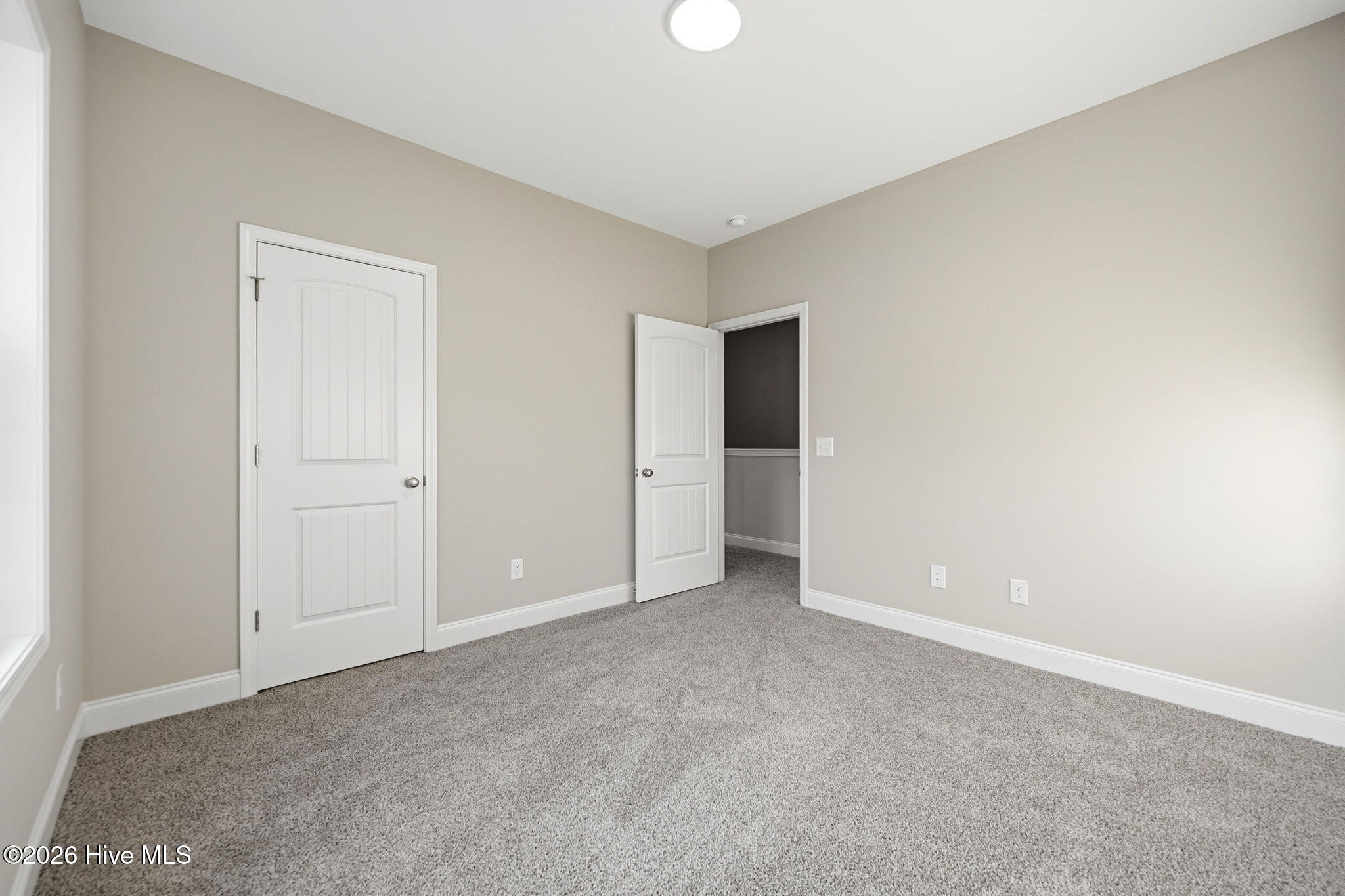 211 Holly Sands Loop