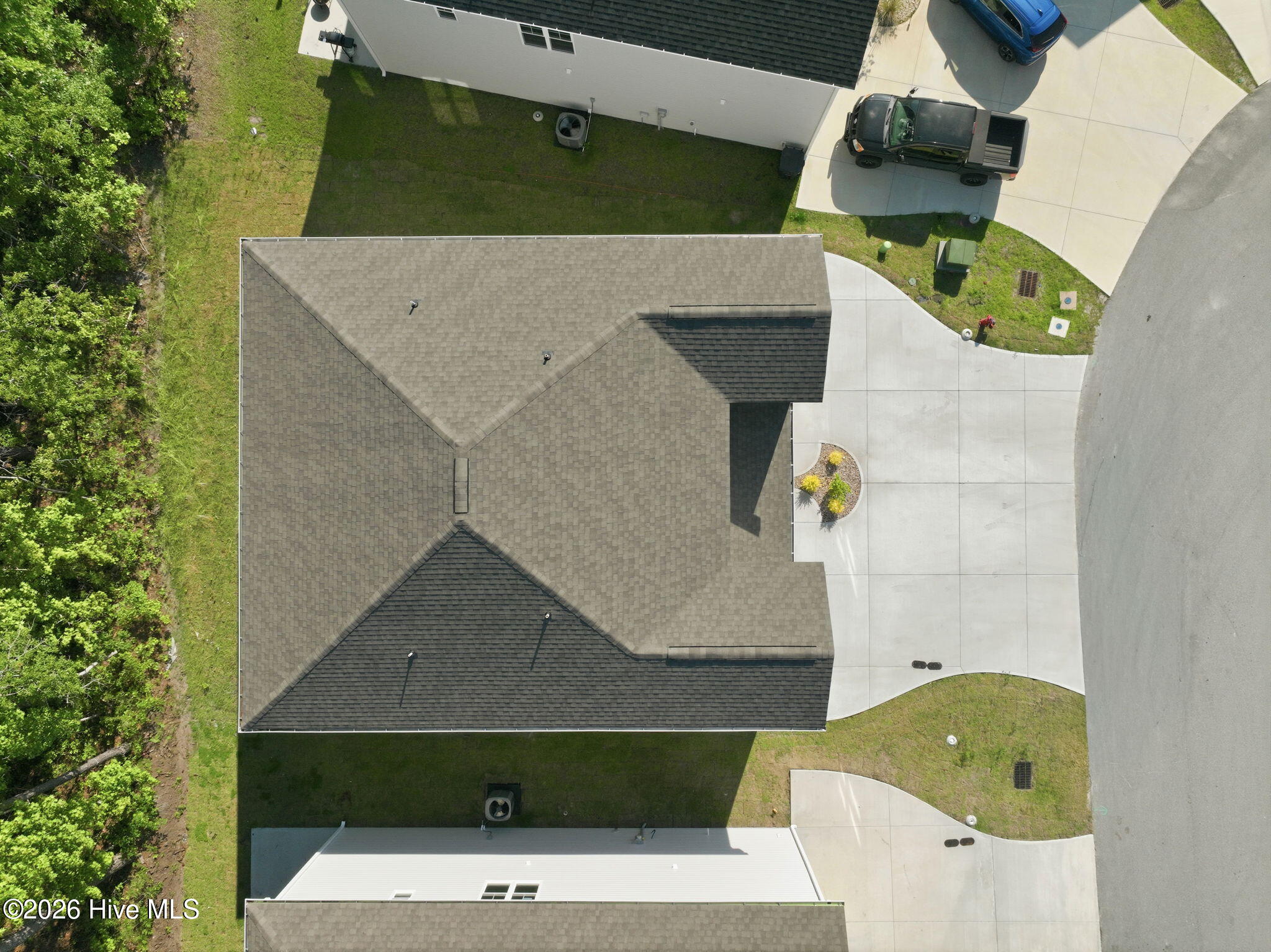 211 Holly Sands Loop