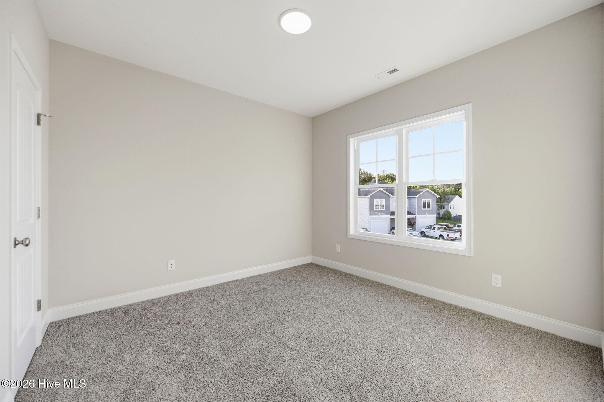 211 Holly Sands Loop