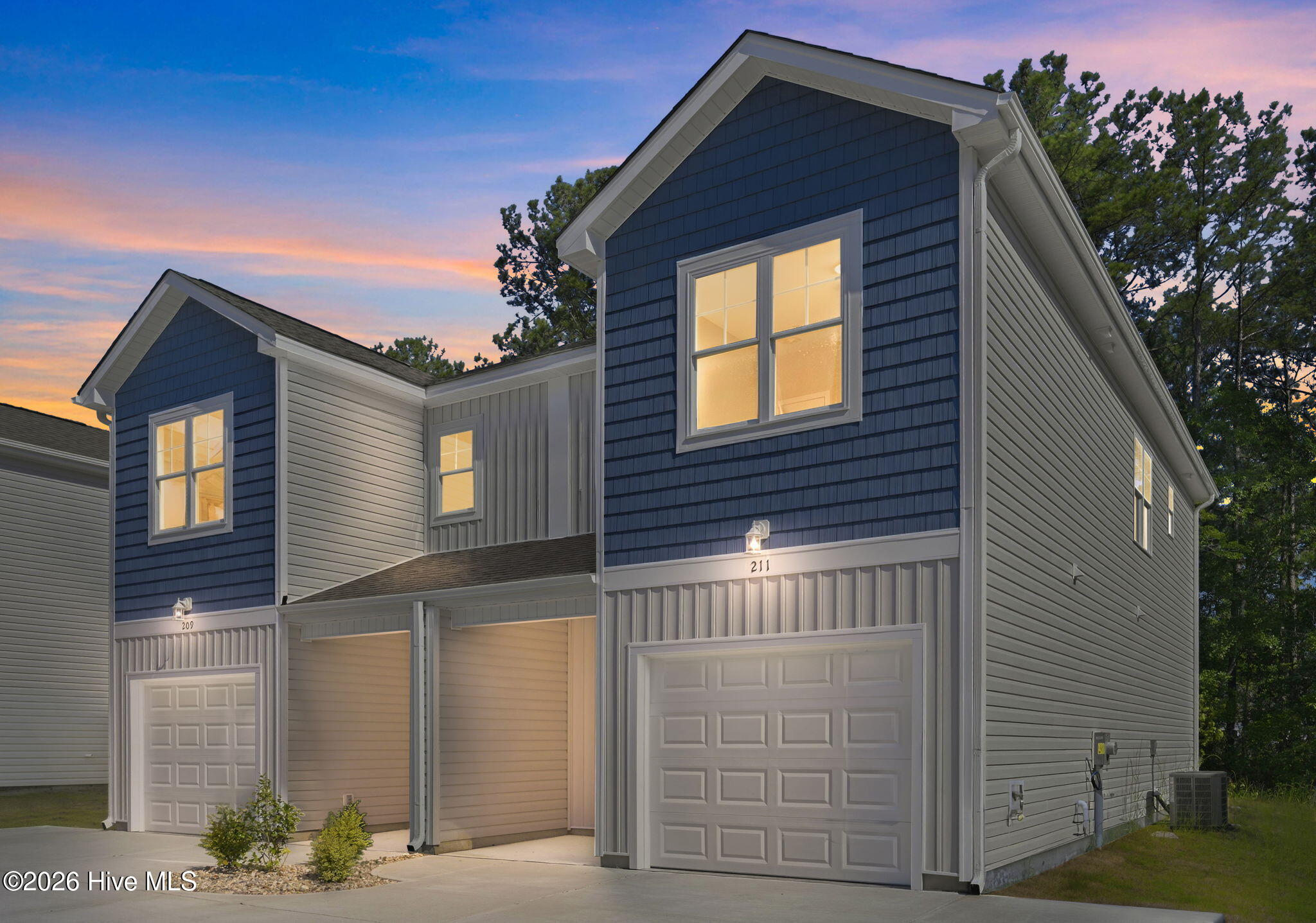 211 Holly Sands Loop