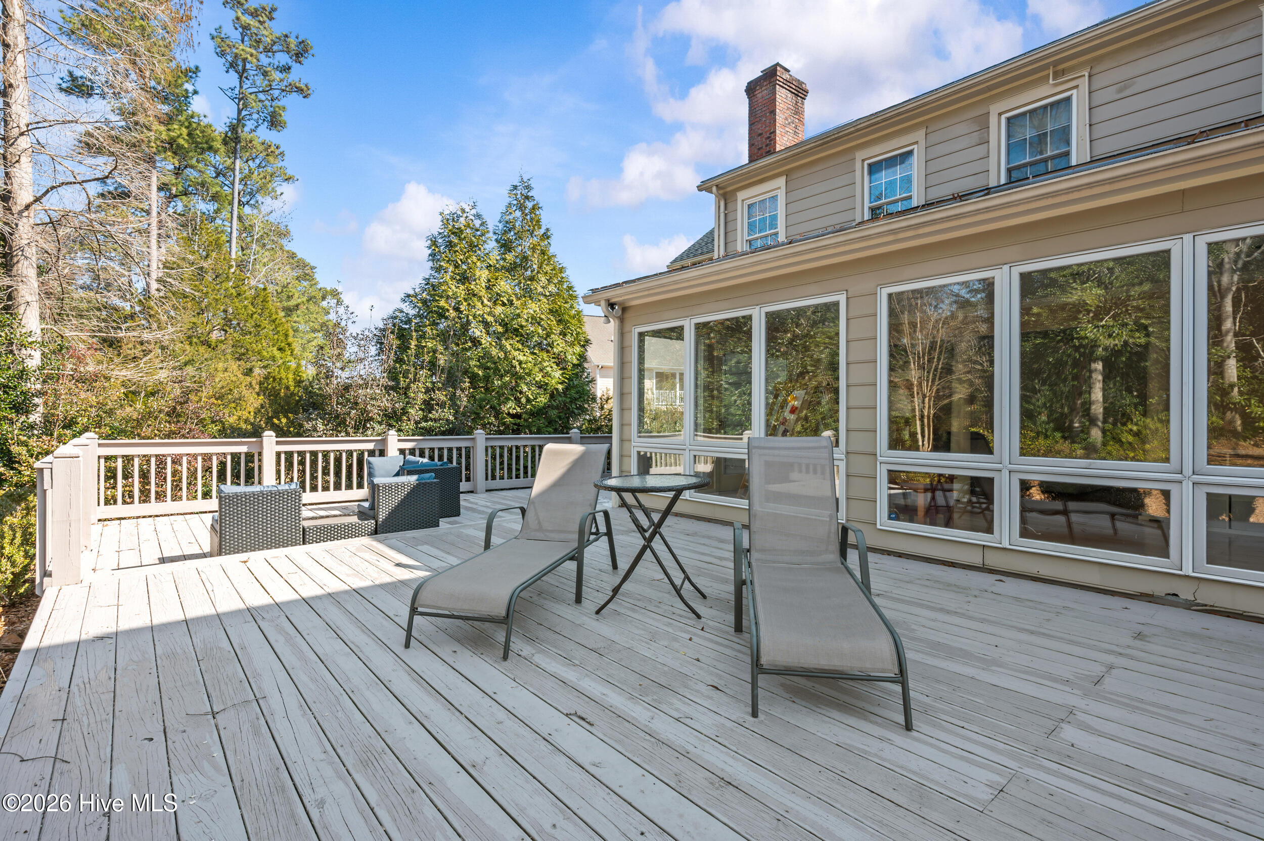 2215 Perry Drive