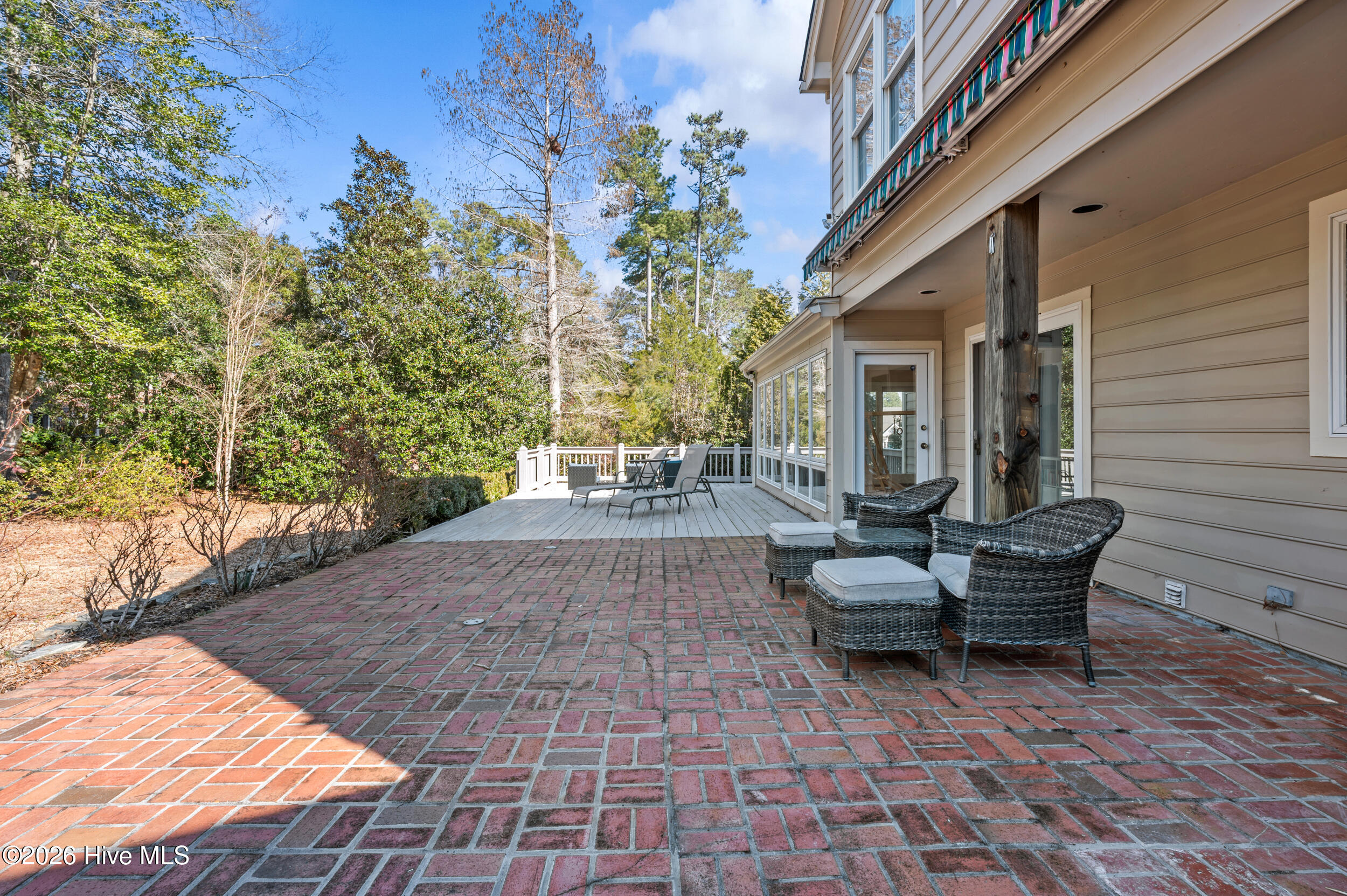 2215 Perry Drive