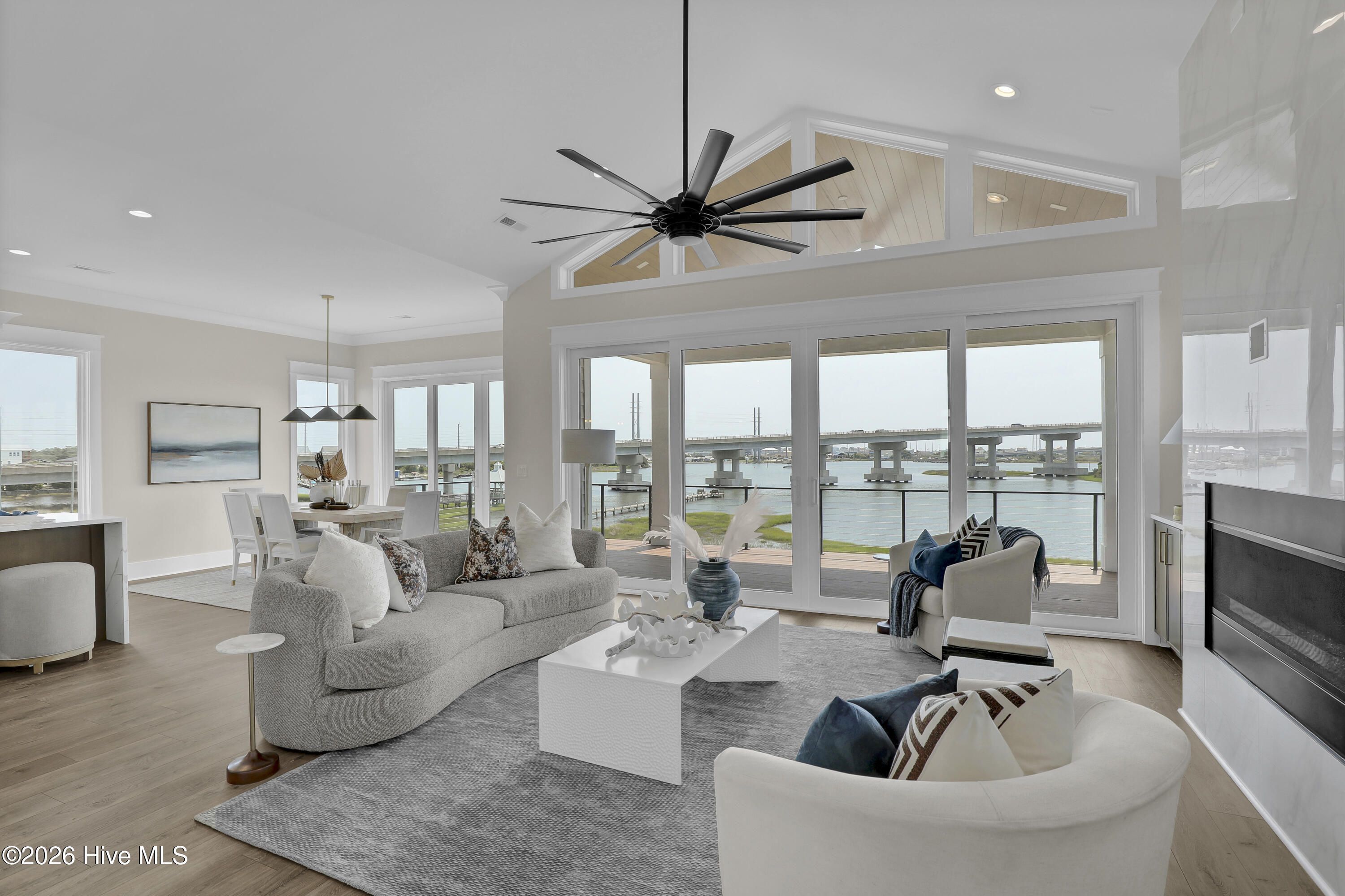 113 Diamond Pt Court