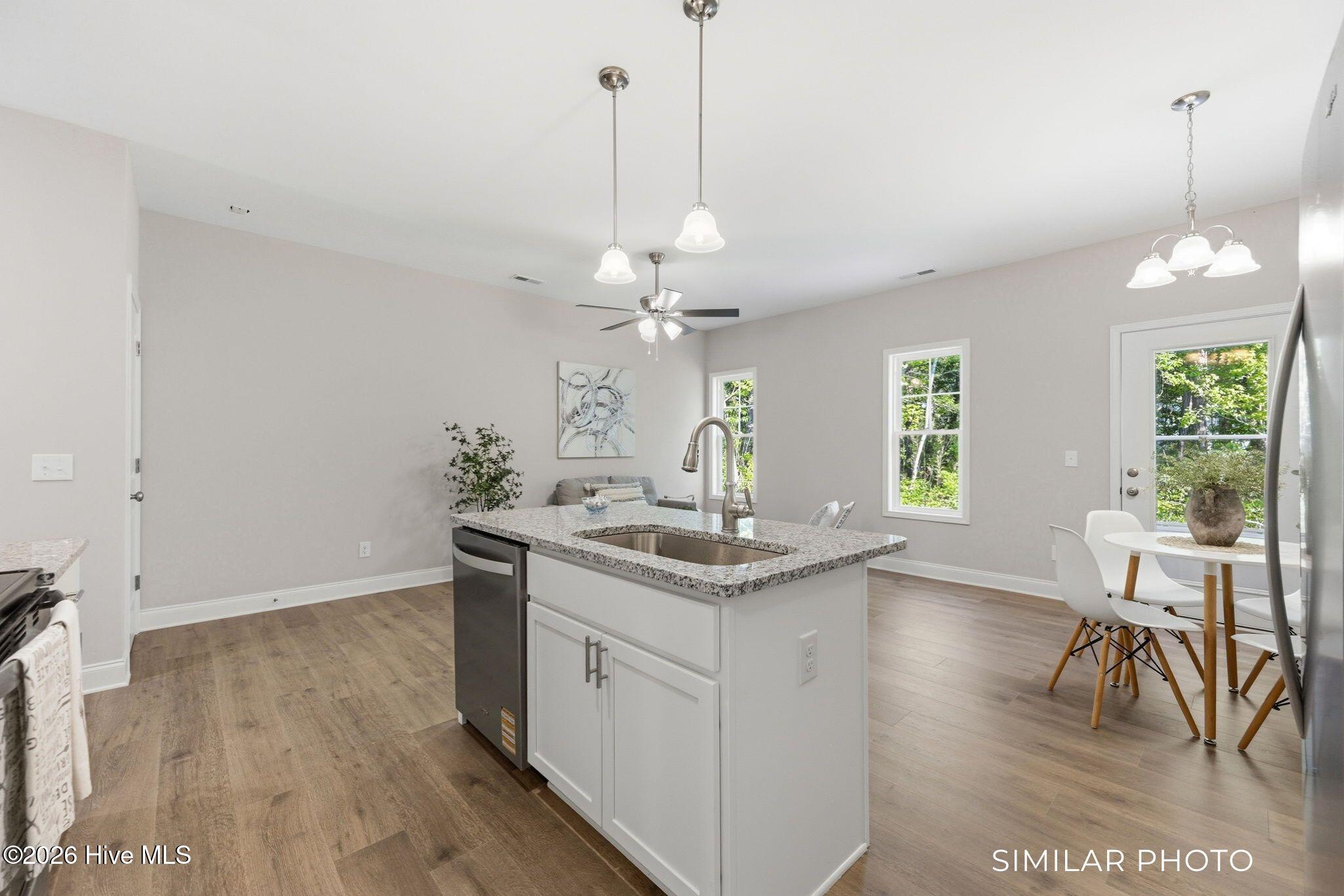 207 Holly Sands Loop