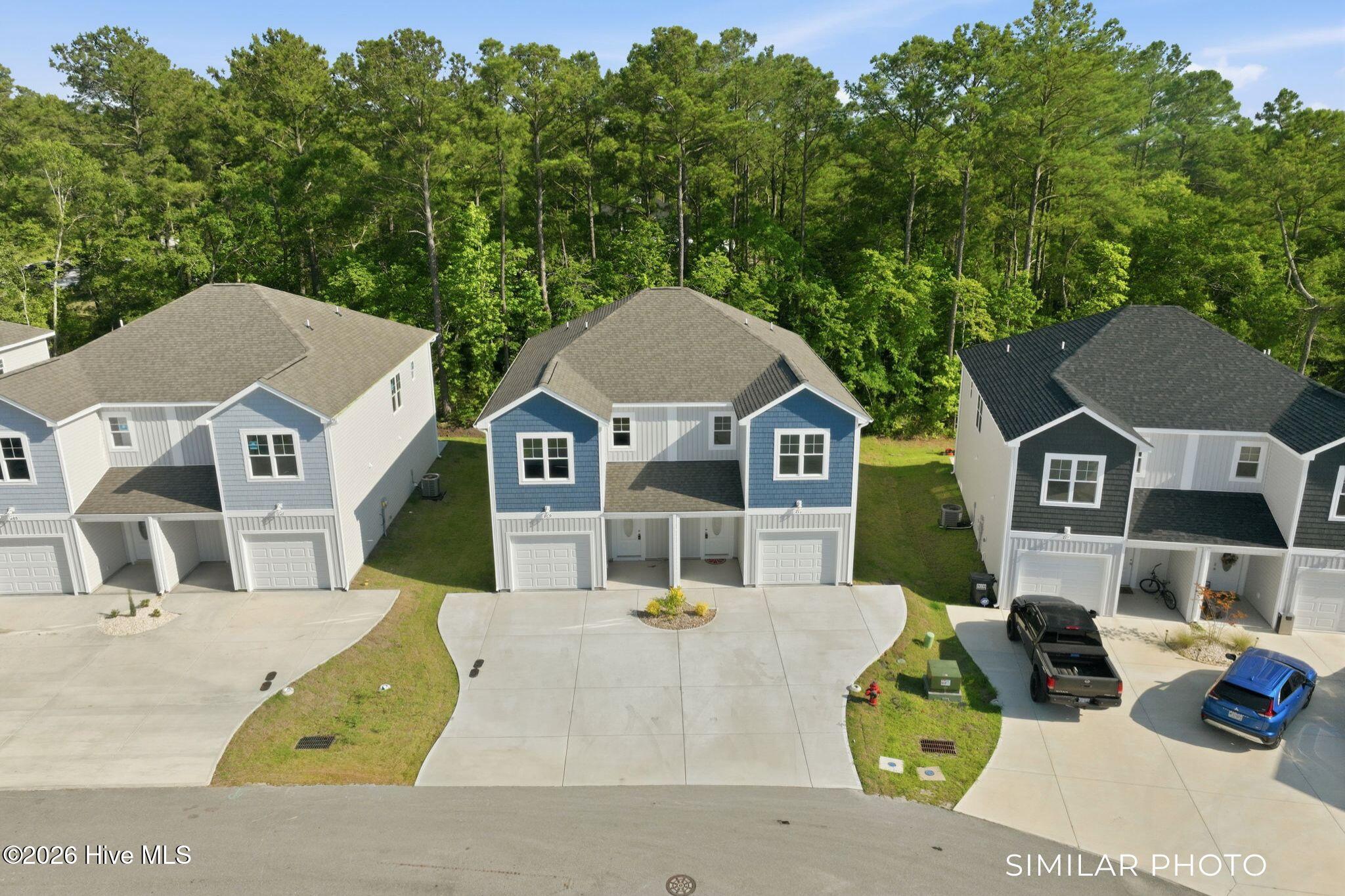 207 Holly Sands Loop