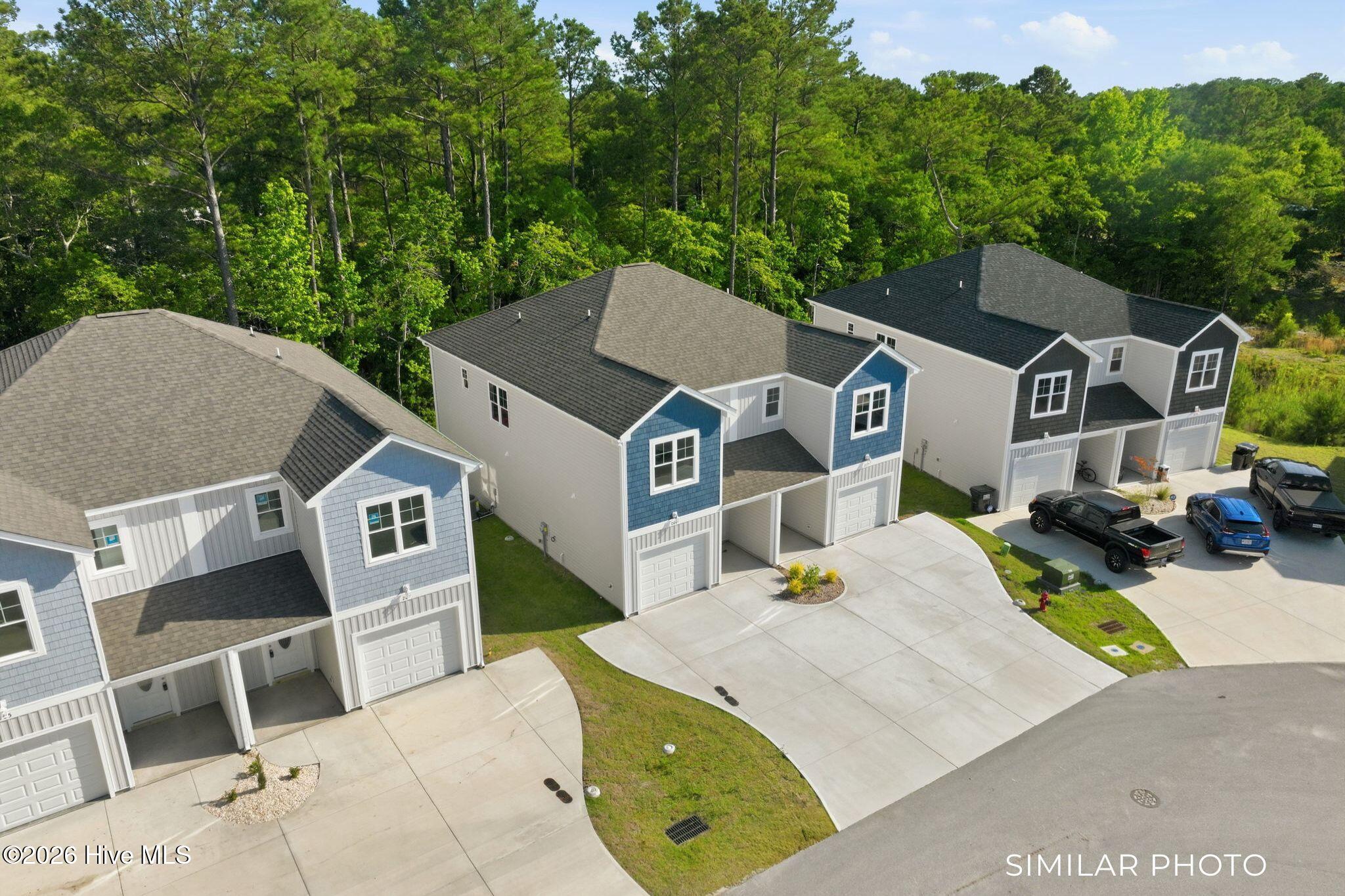 207 Holly Sands Loop