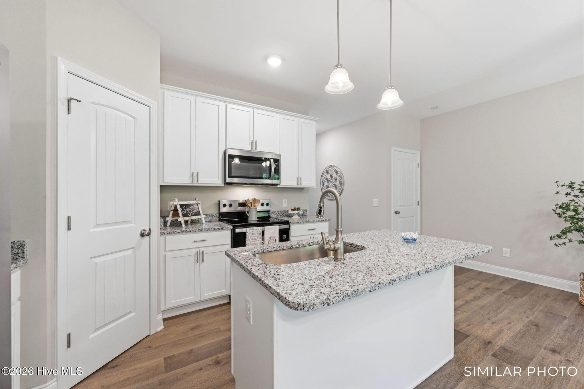 207 Holly Sands Loop