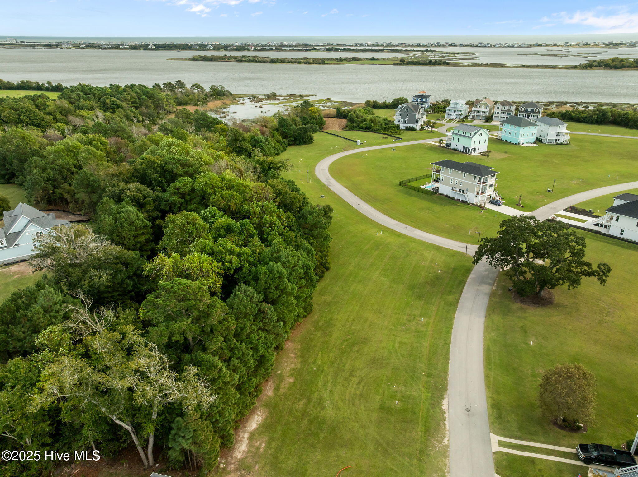201 156 Marshside Landing