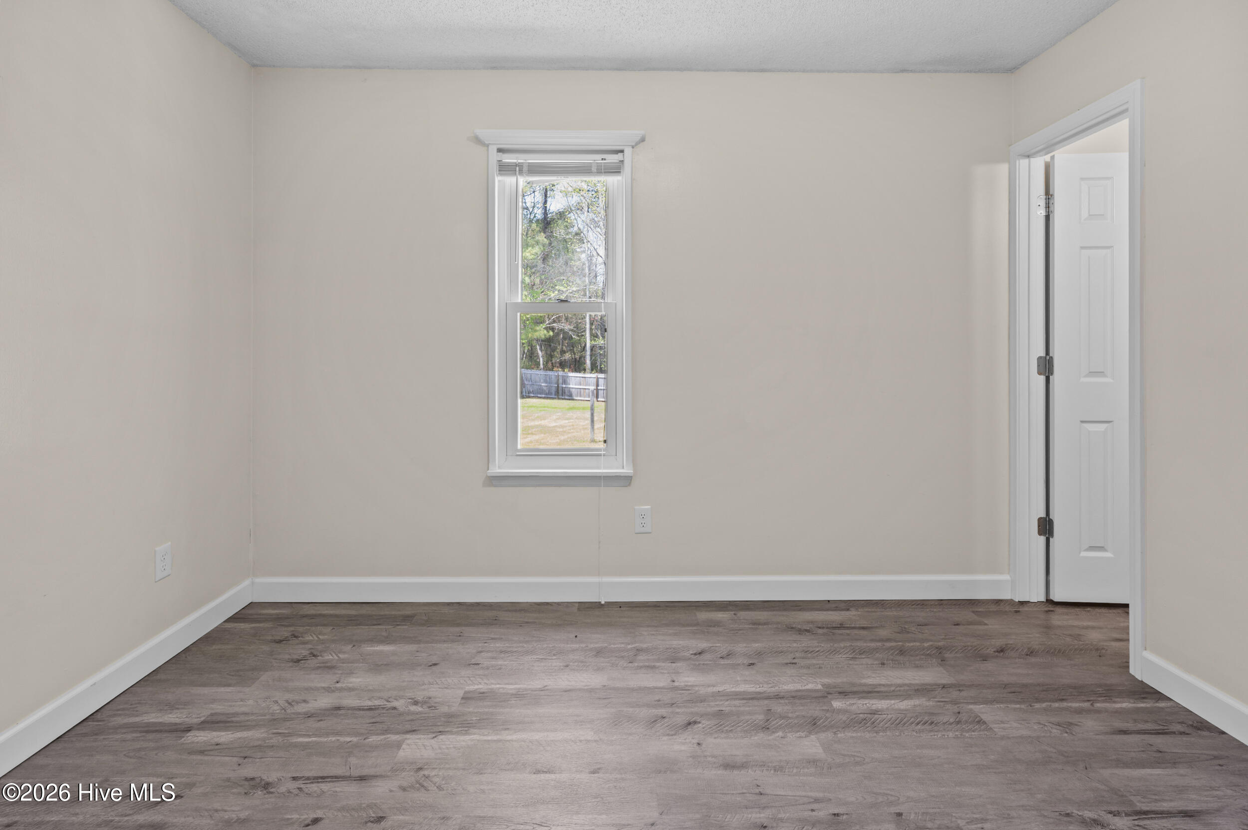 1016 Jennifer Drive