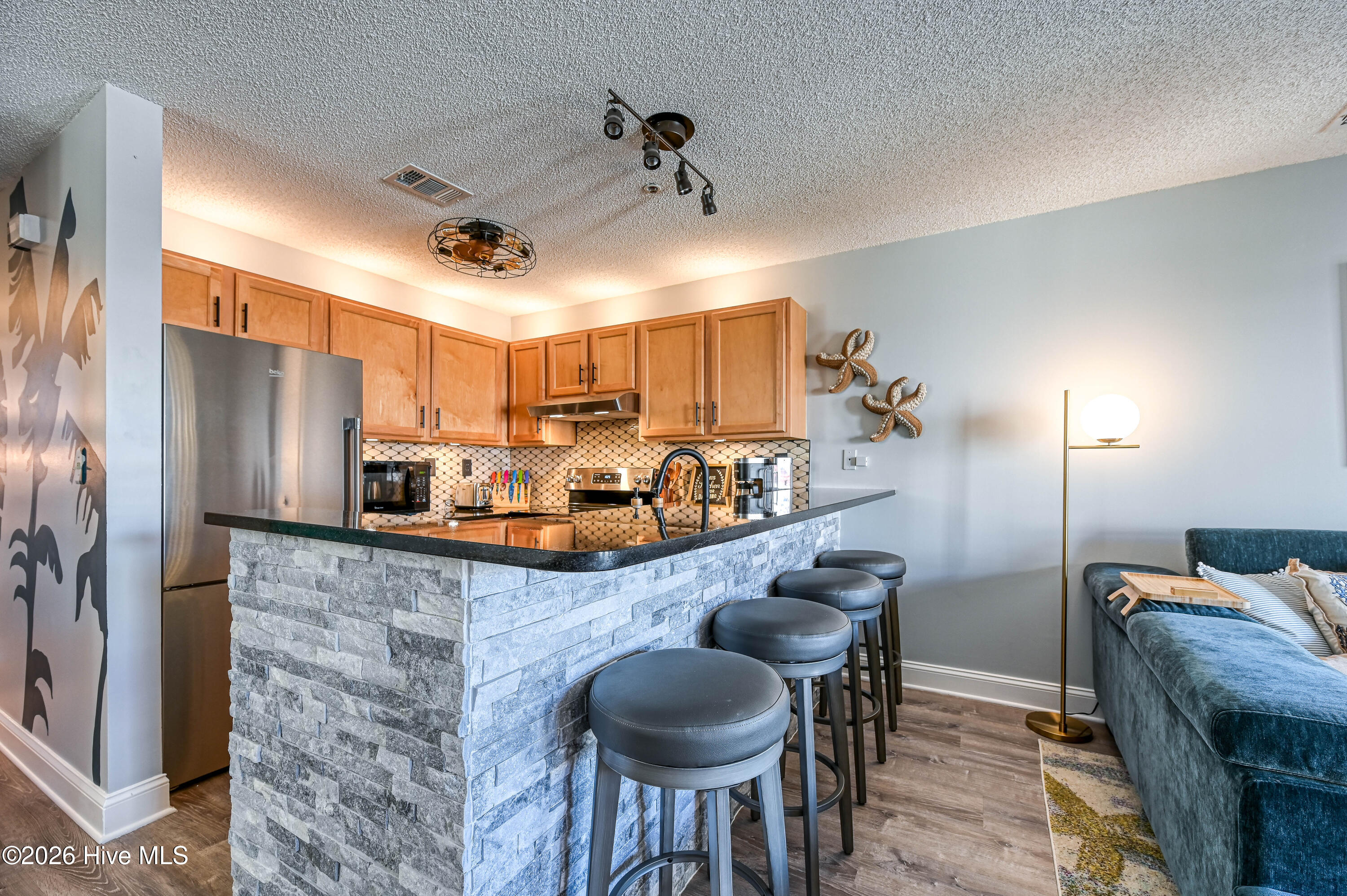 790 New River Inlet Road Unit 207b