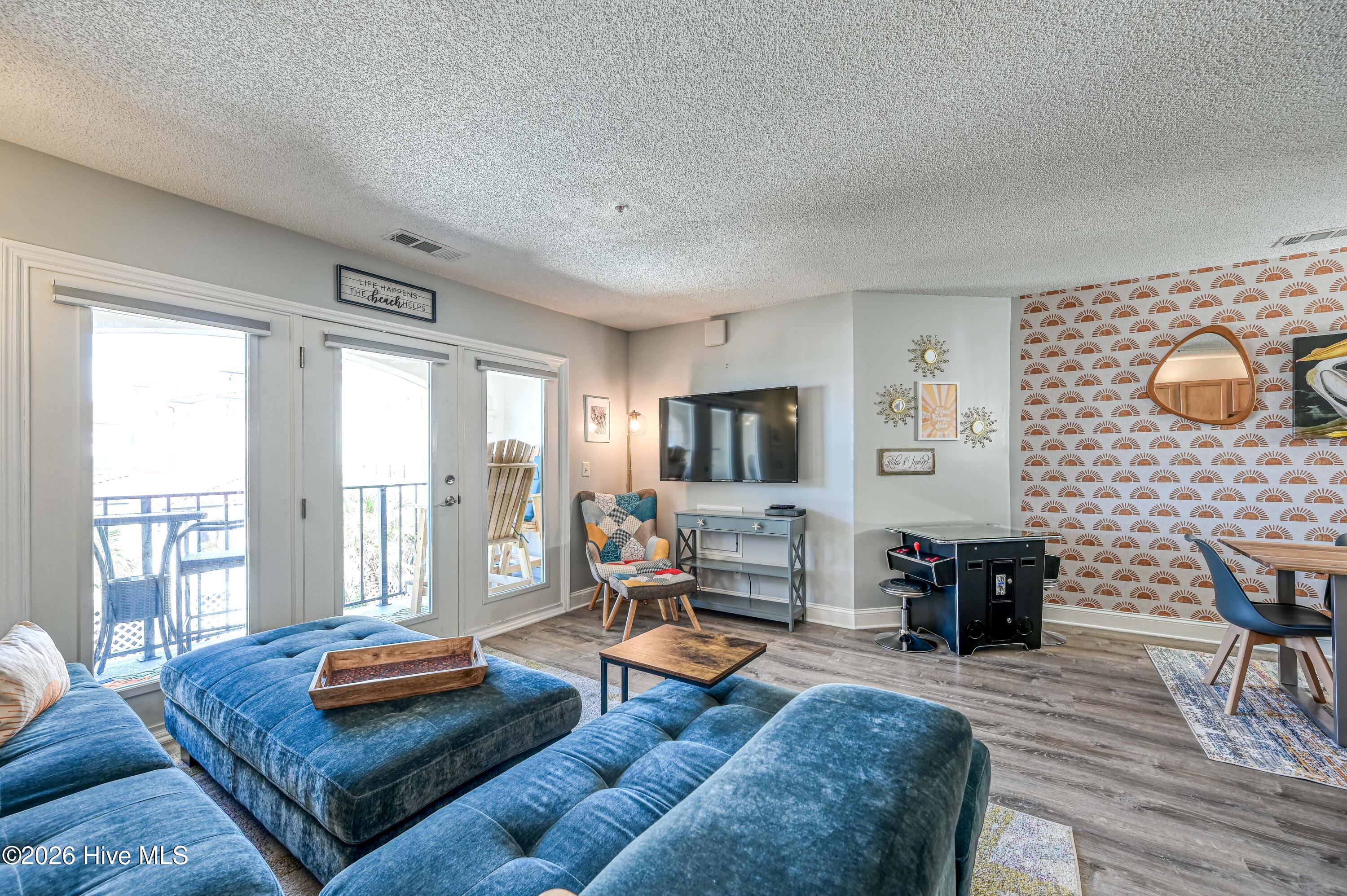 790 New River Inlet Road Unit 207b