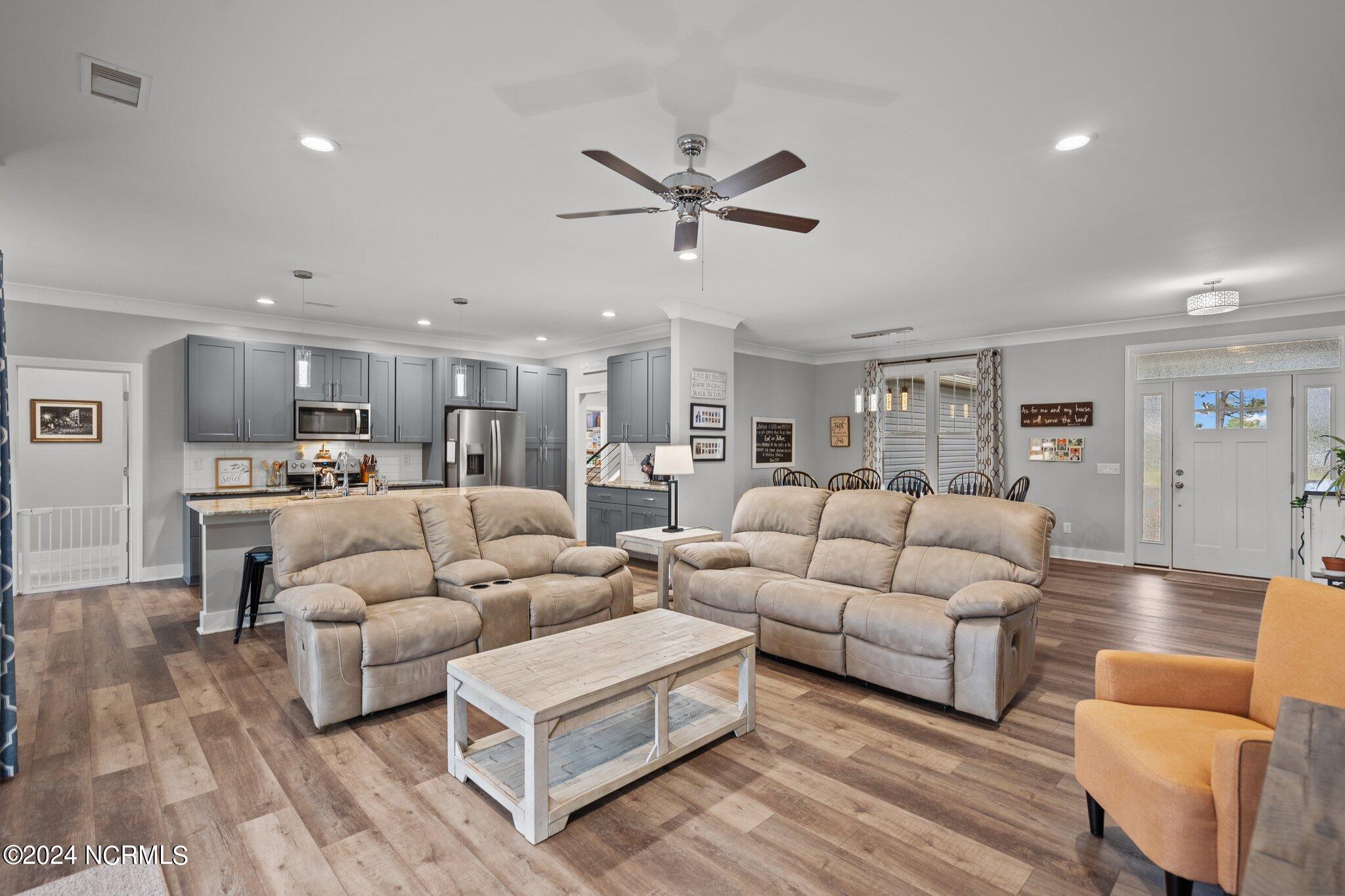 2463 Hoover Road