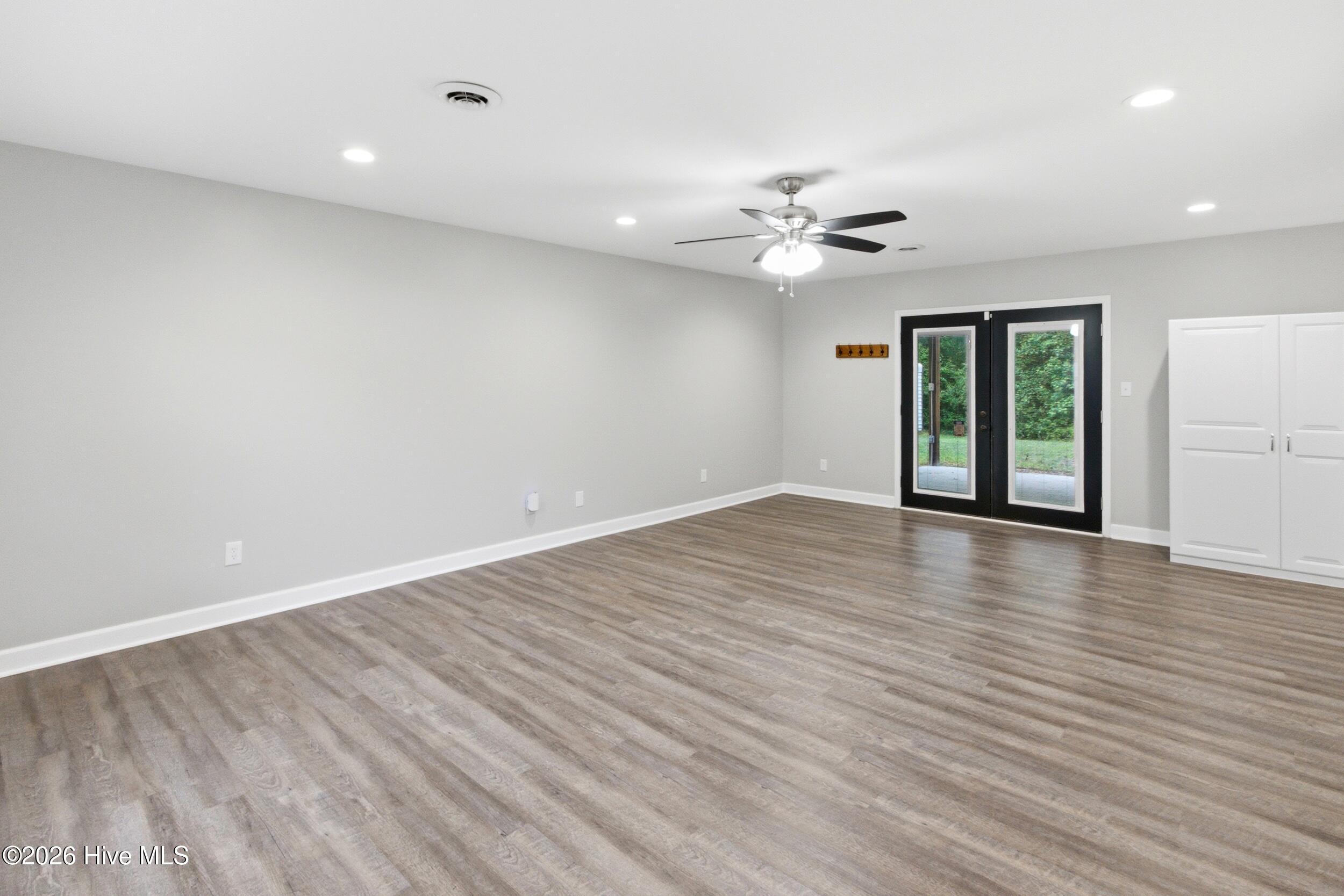 215 Winter Place