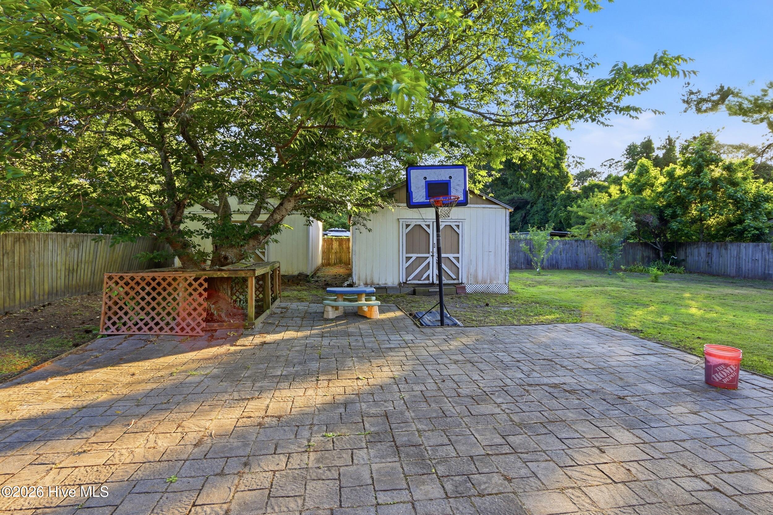 607 Oakwood Avenue