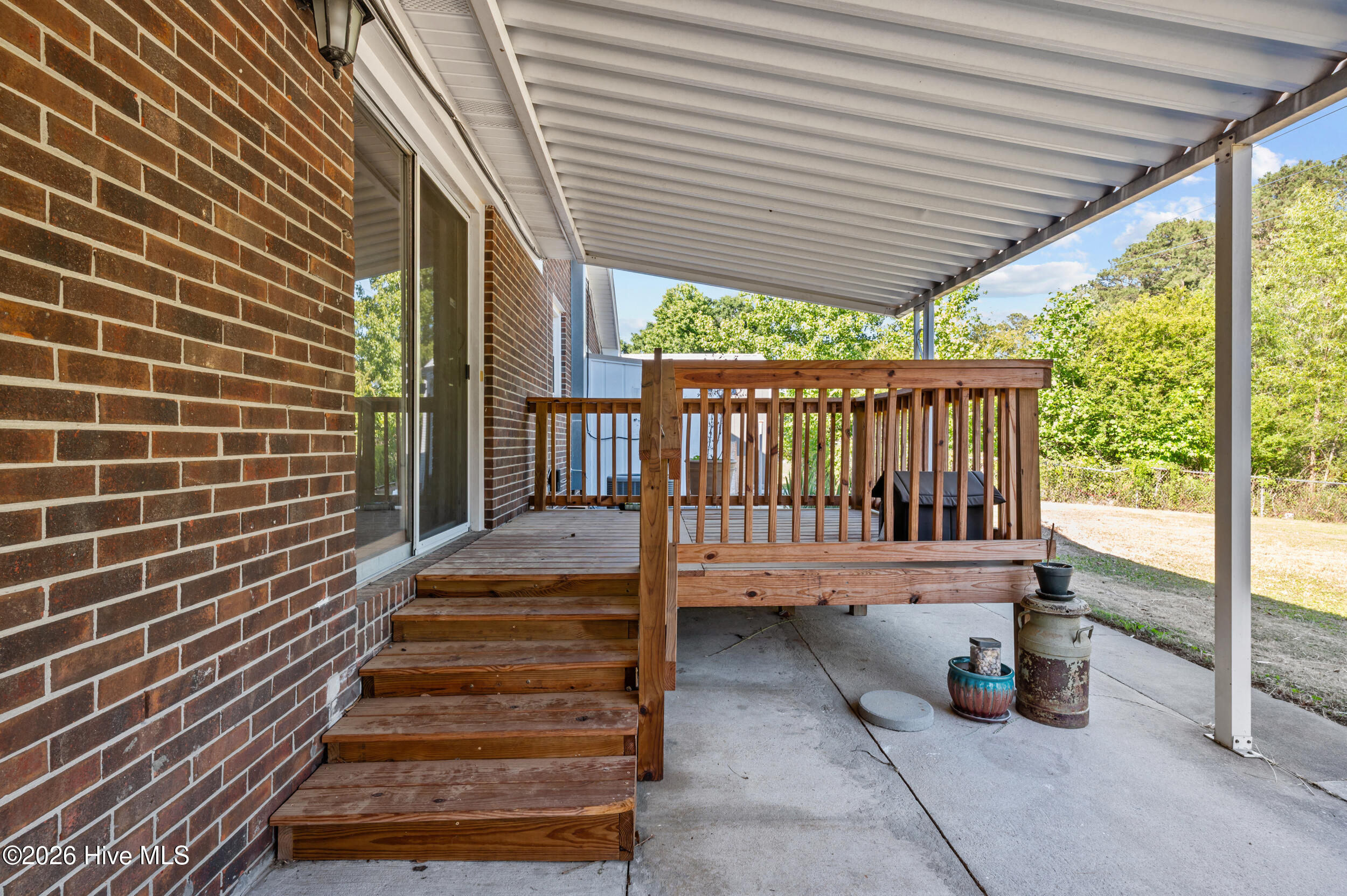 207 Maplehurst Drive