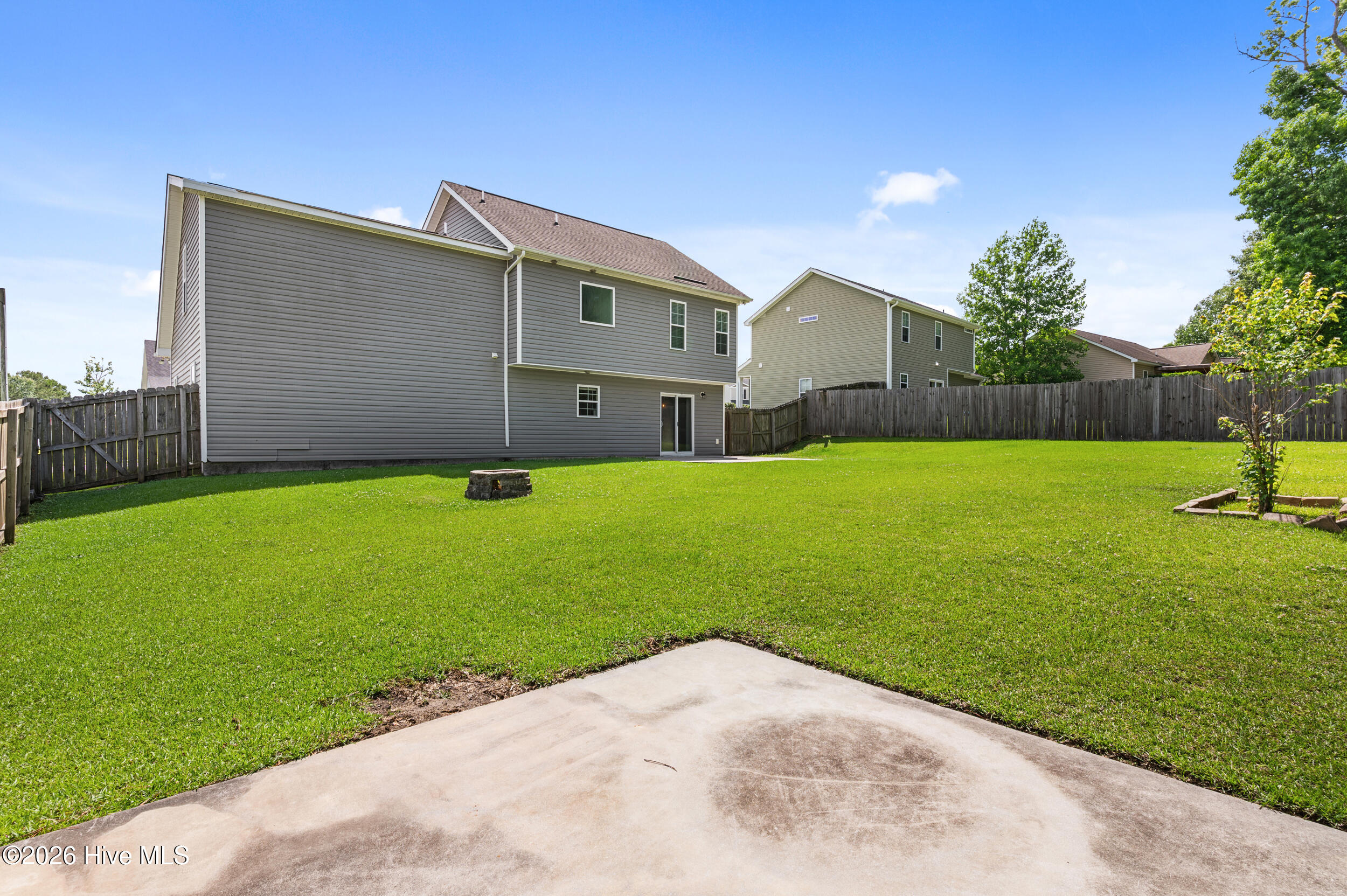 100 Tupelo Court