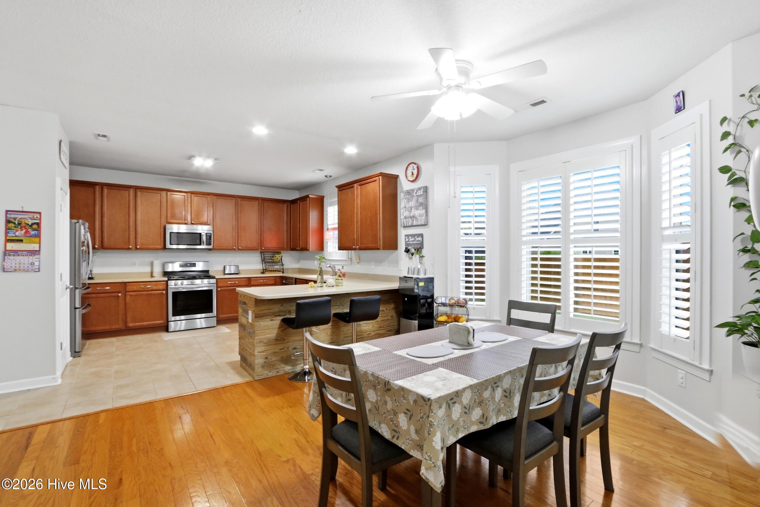 102 Kingswood Court