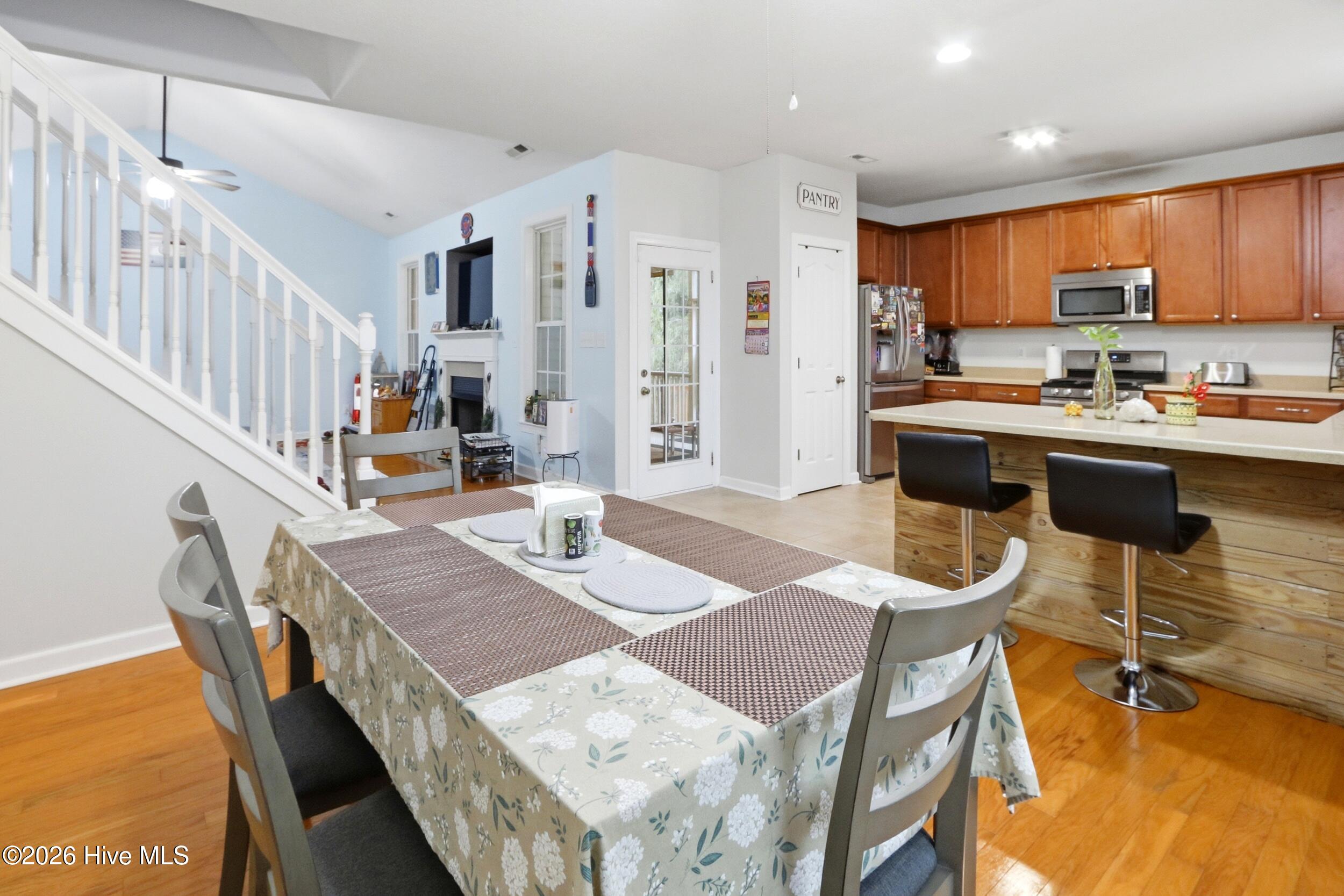 102 Kingswood Court