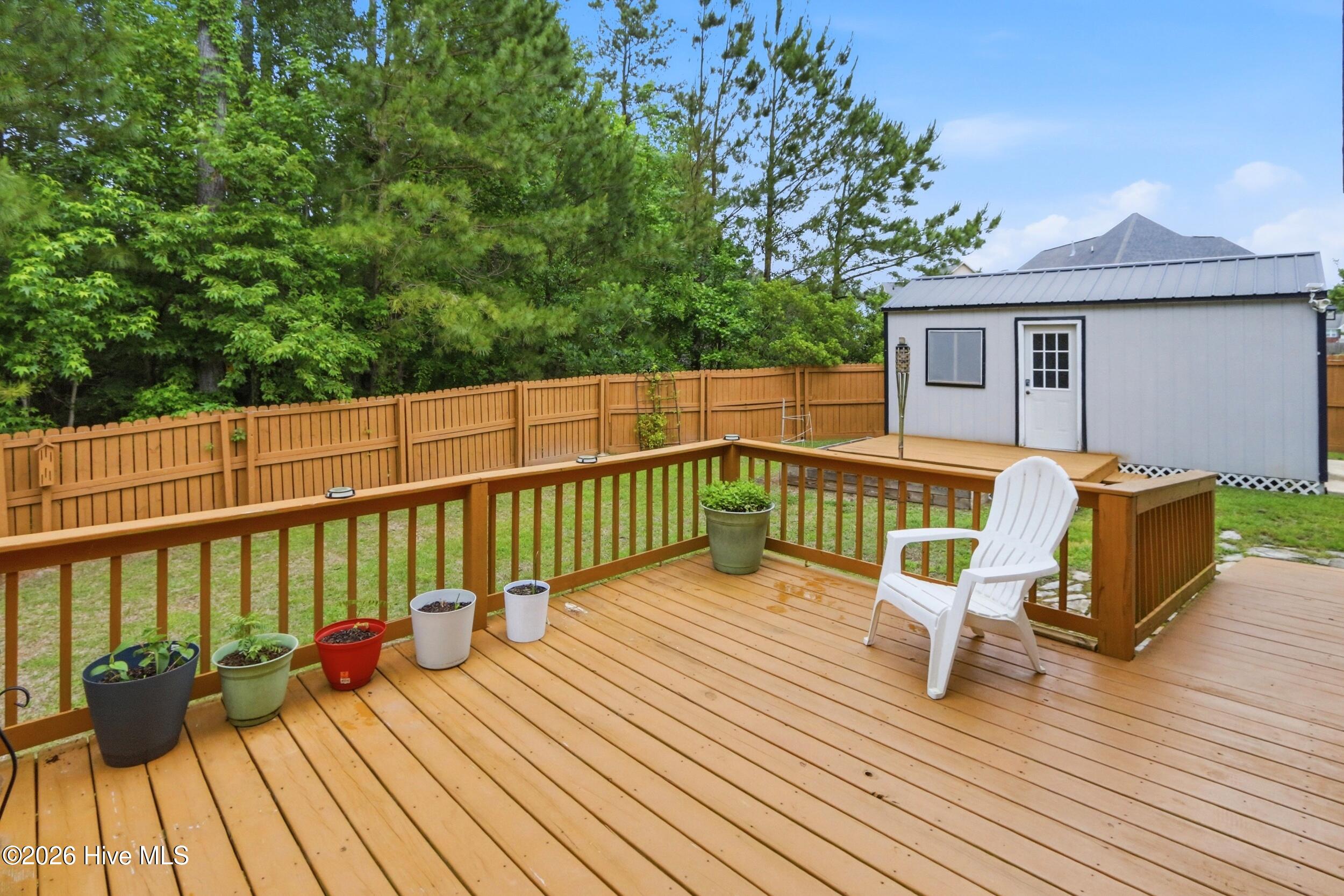 102 Kingswood Court