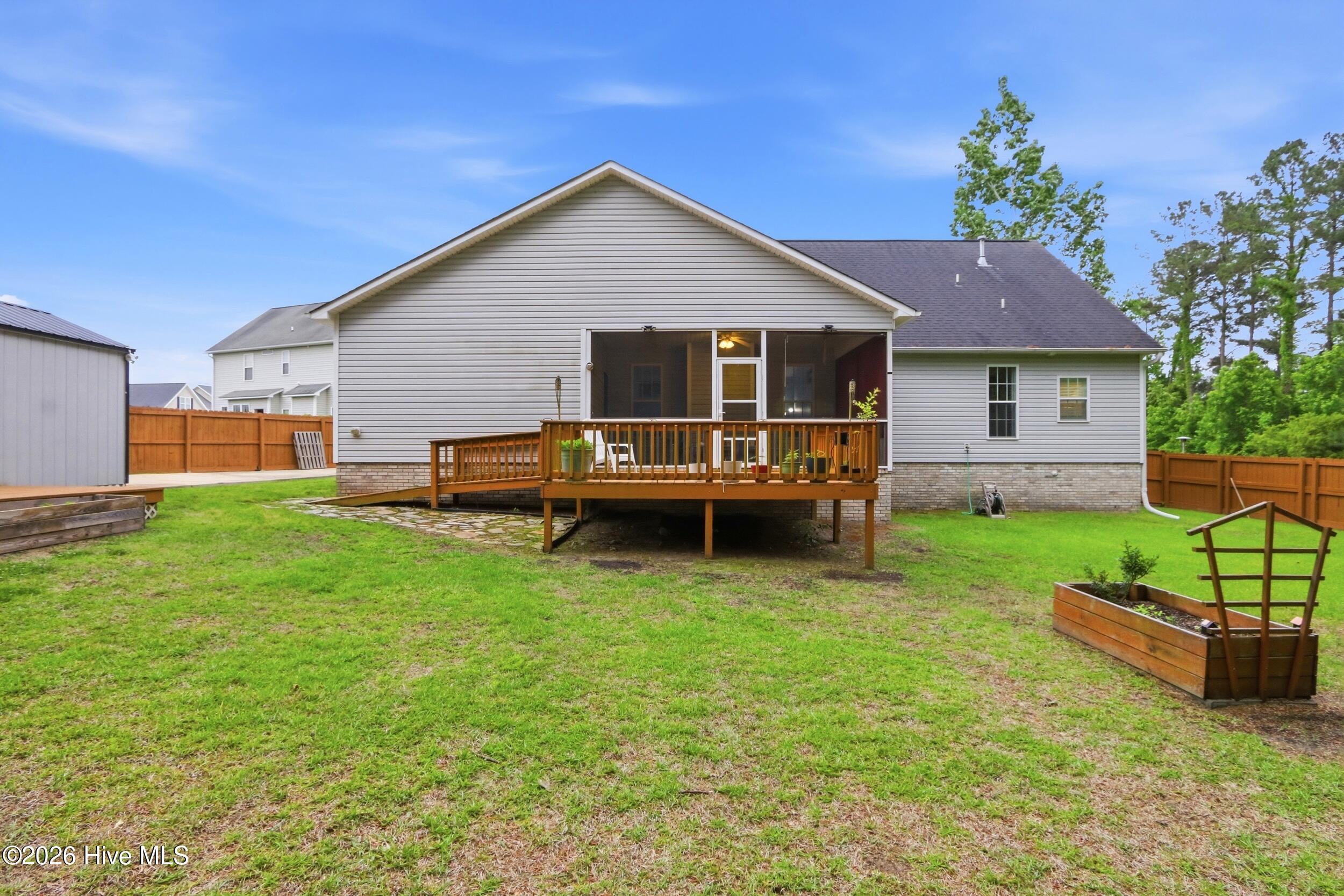 102 Kingswood Court
