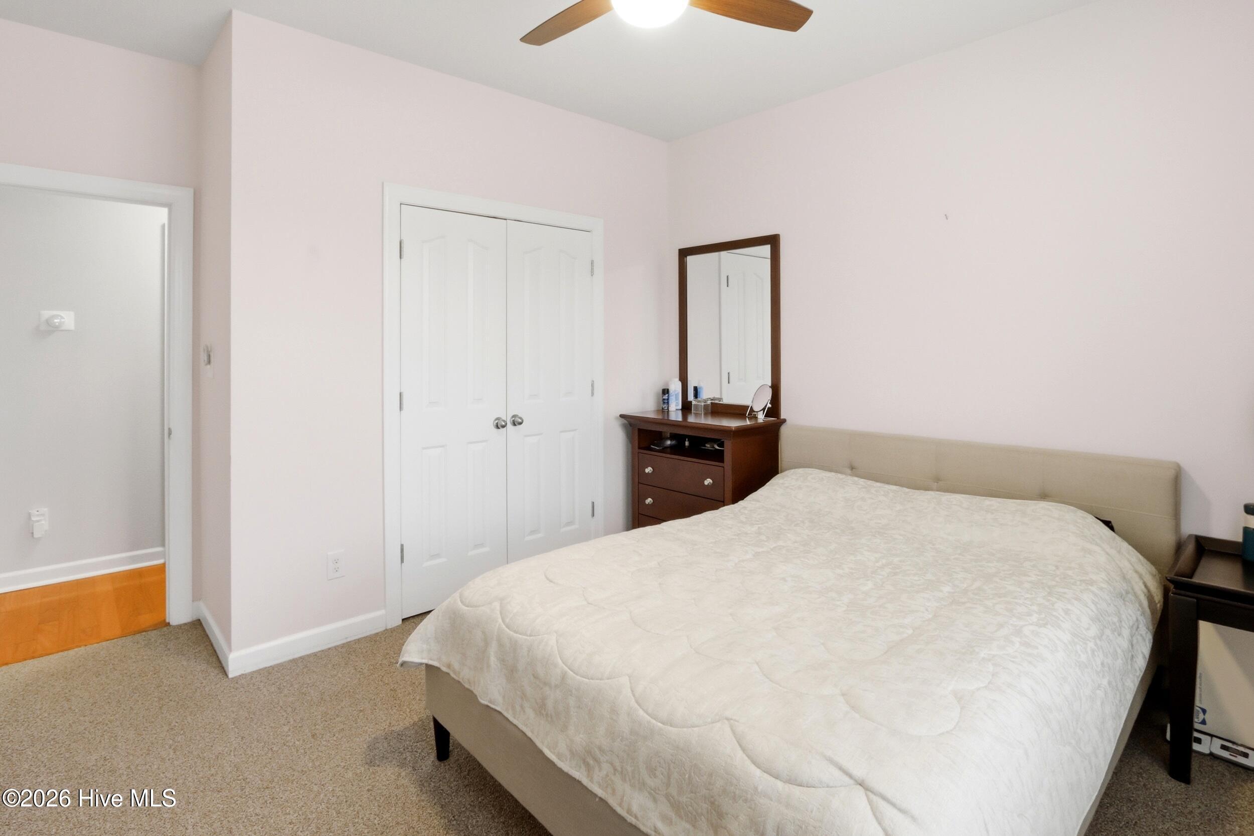 102 Kingswood Court