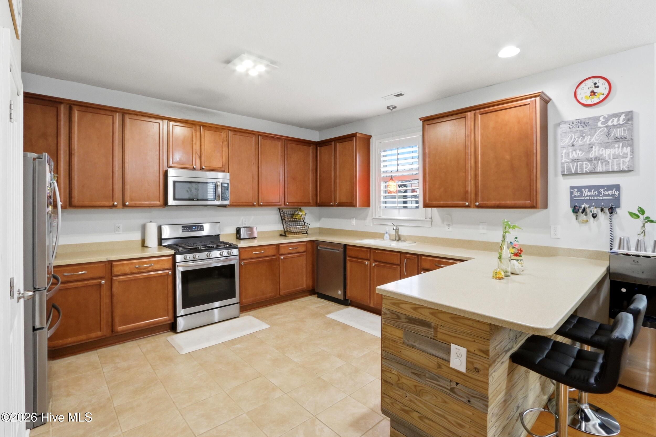 102 Kingswood Court