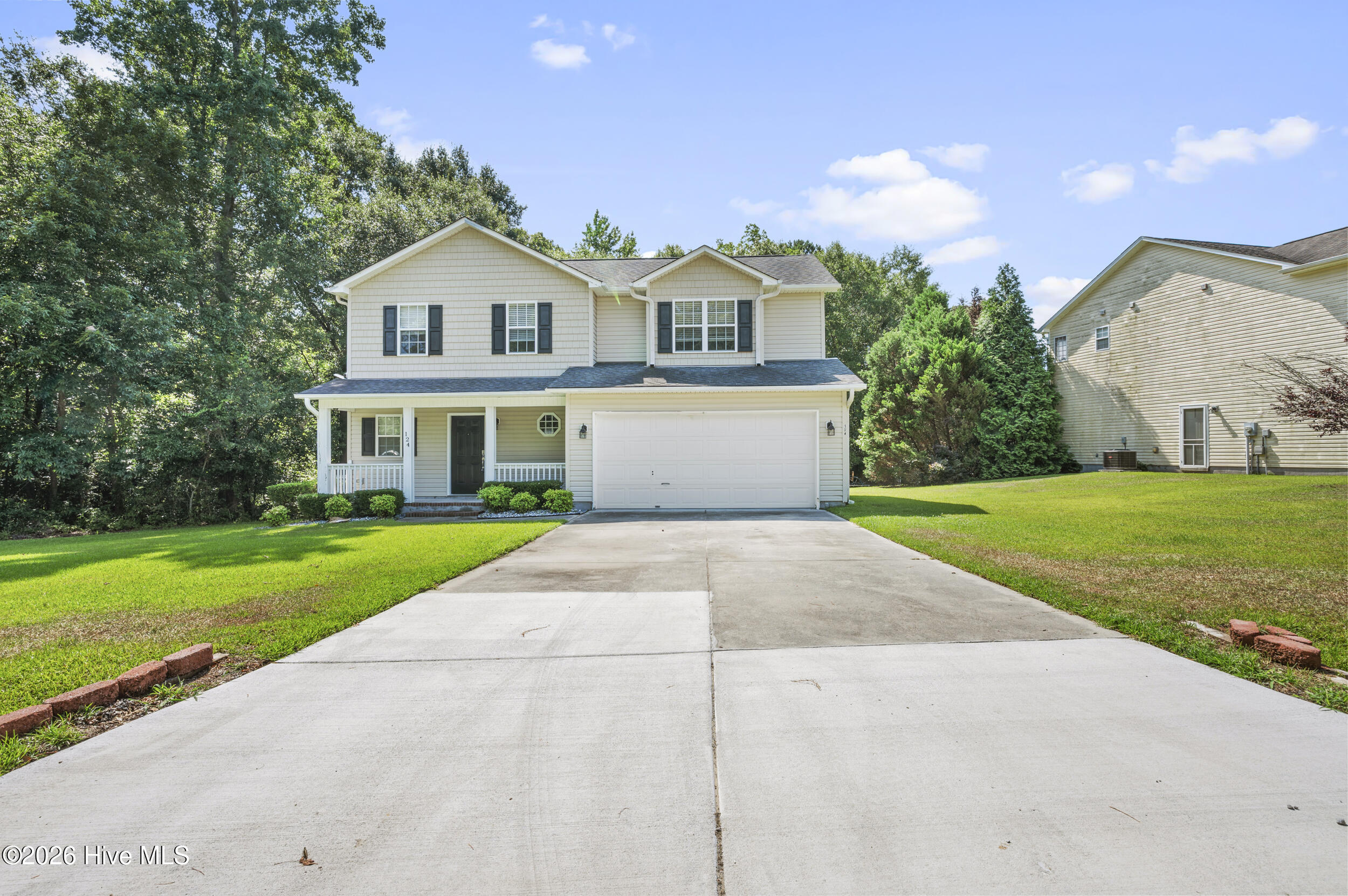 124 Briar Hollow Drive
