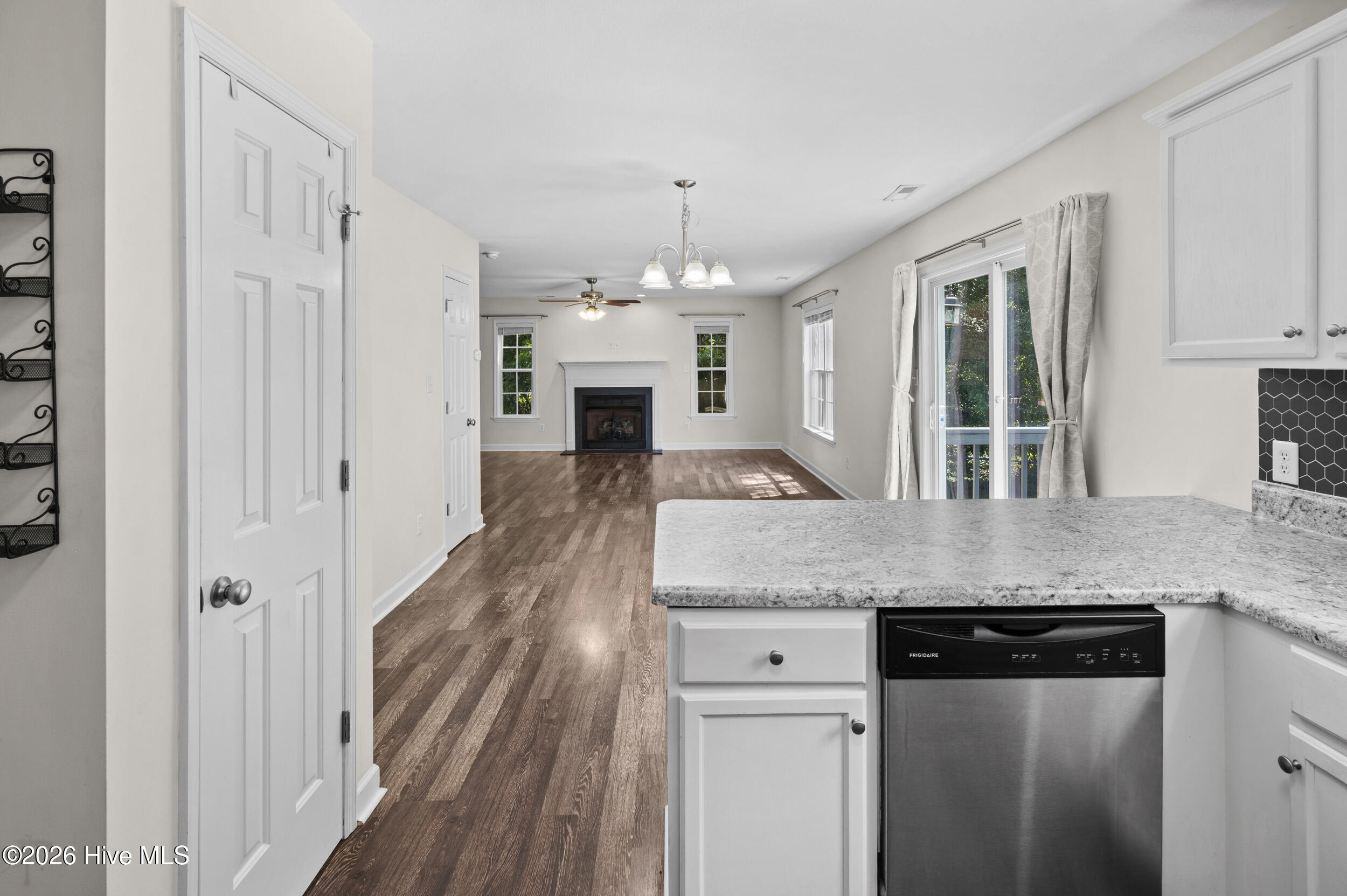 124 Briar Hollow Drive