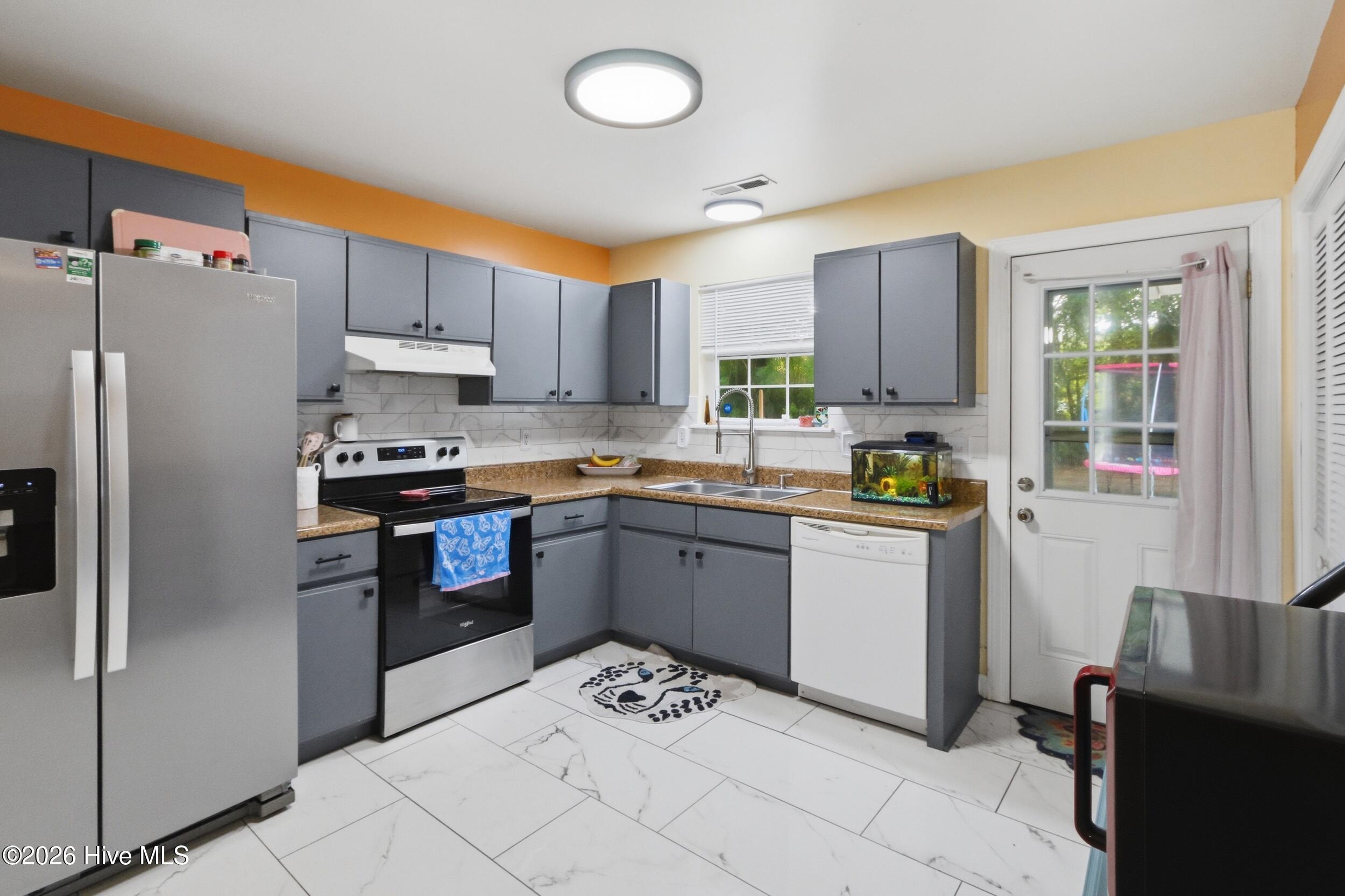 103 Glenside Court