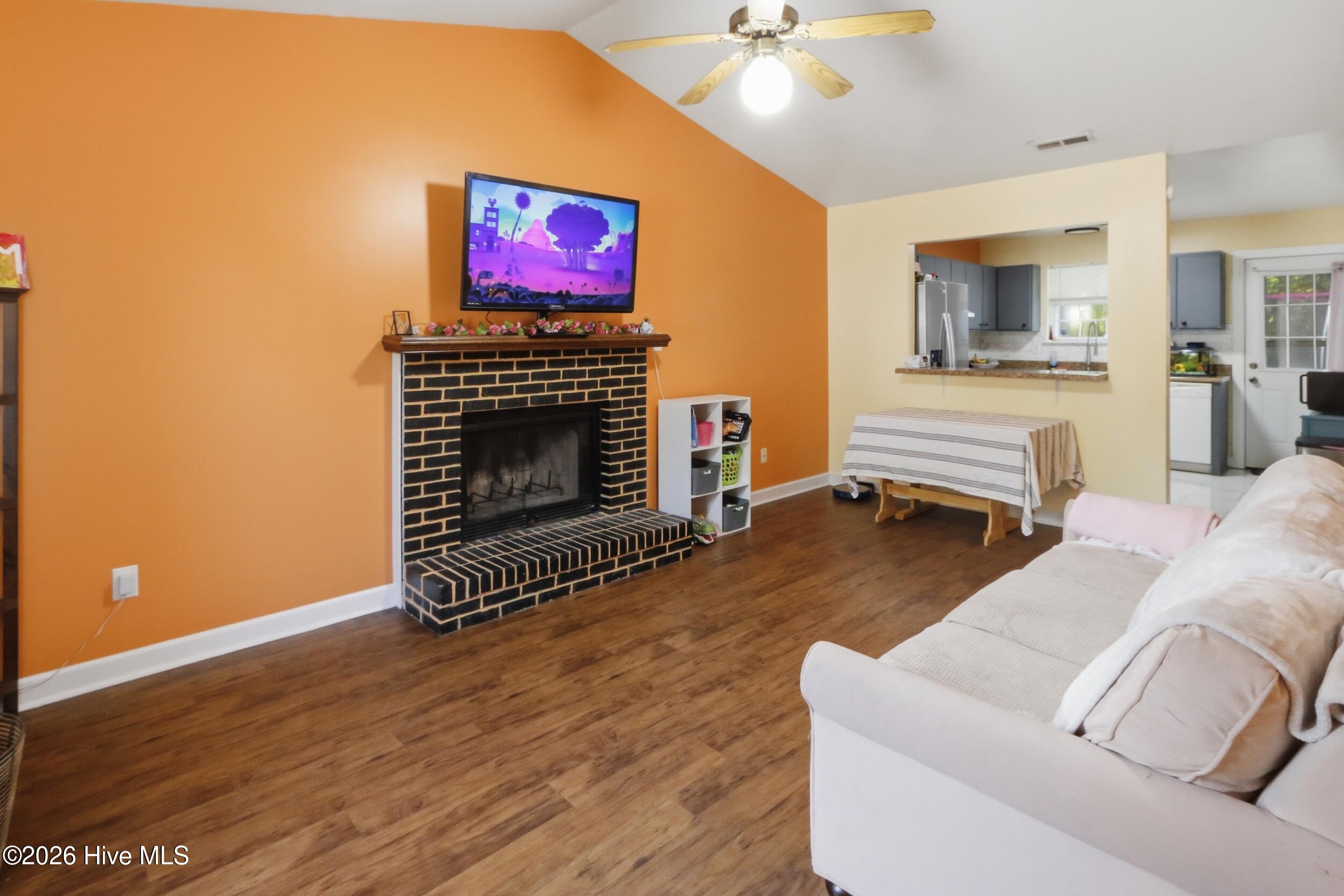 103 Glenside Court