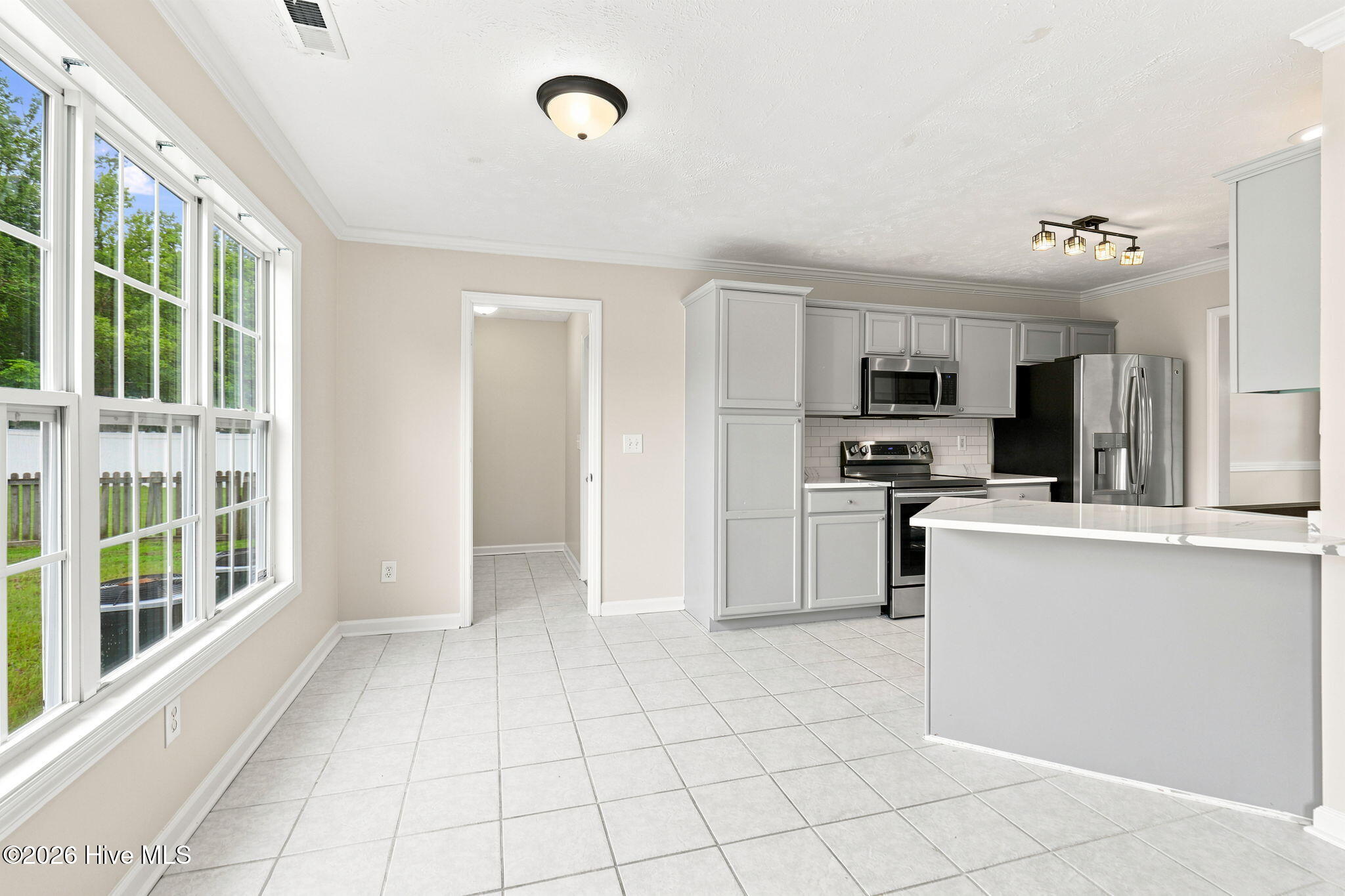 201 Bridlewood Drive