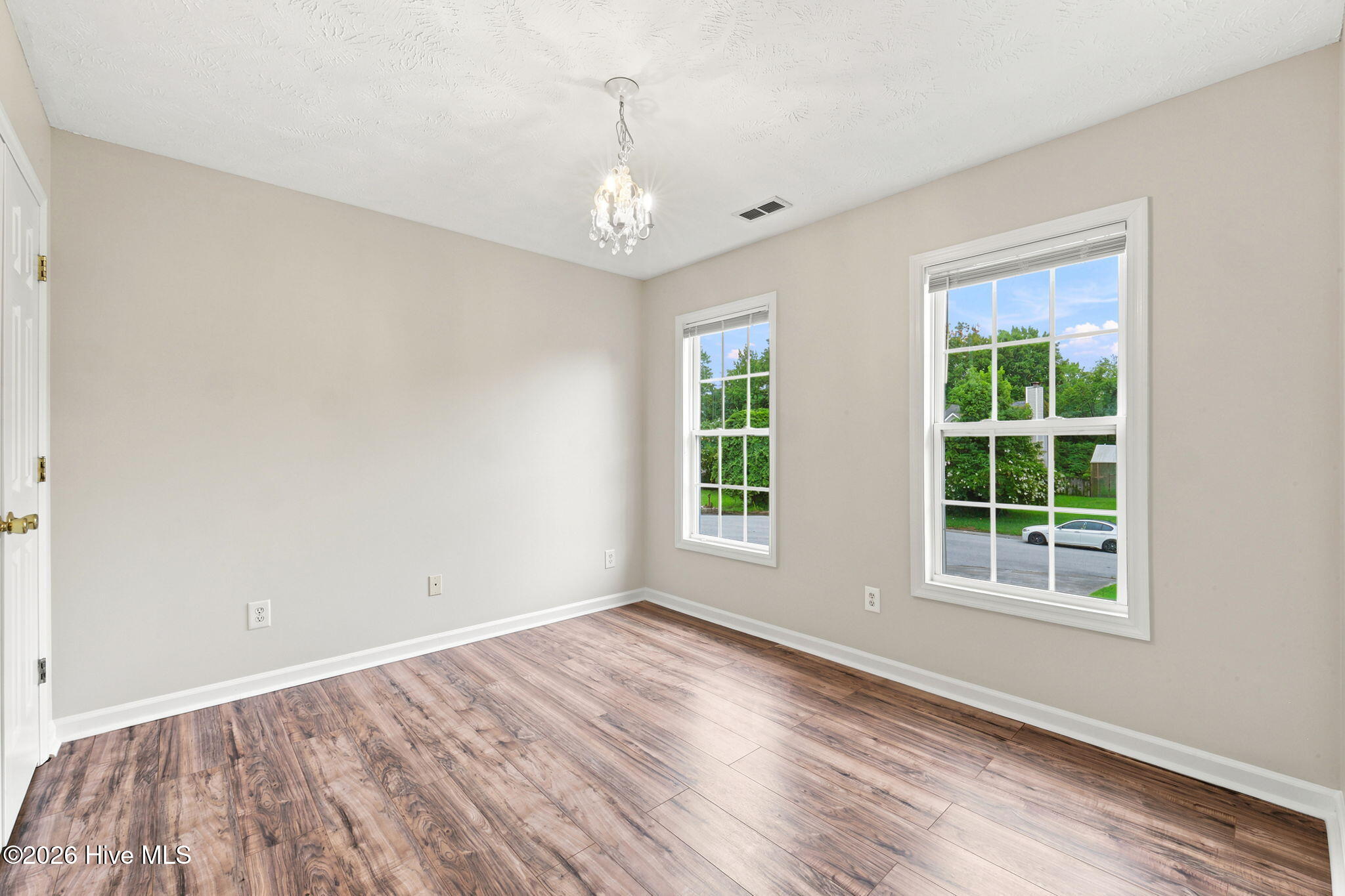 201 Bridlewood Drive