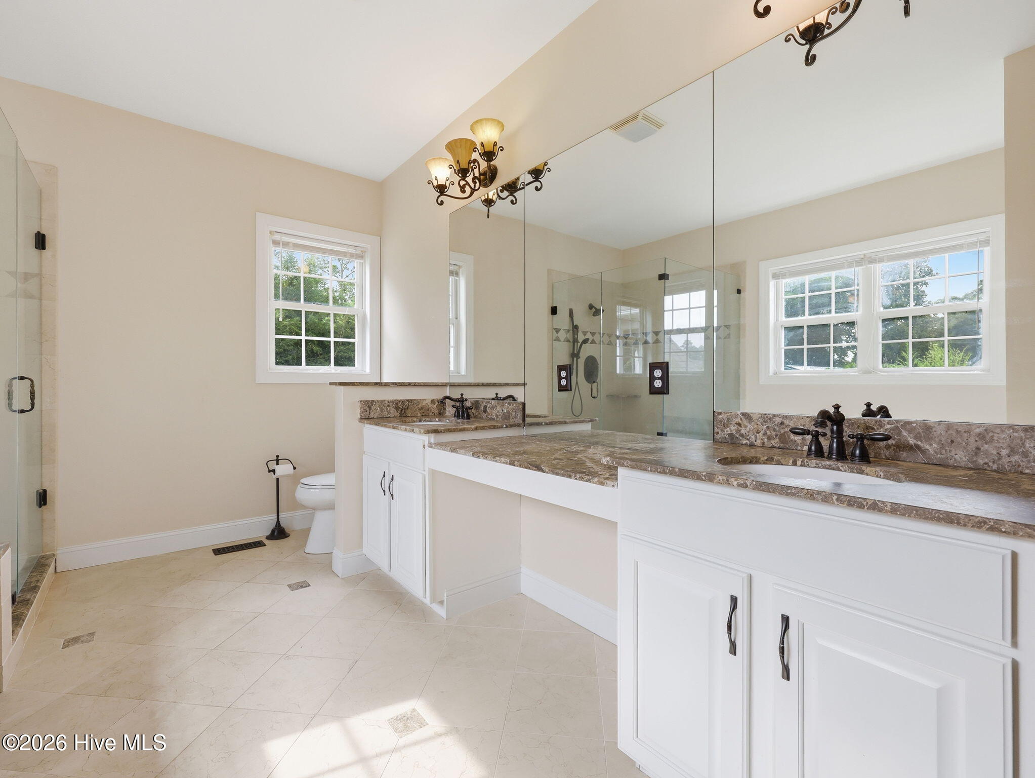 221 Oak Grove Circle