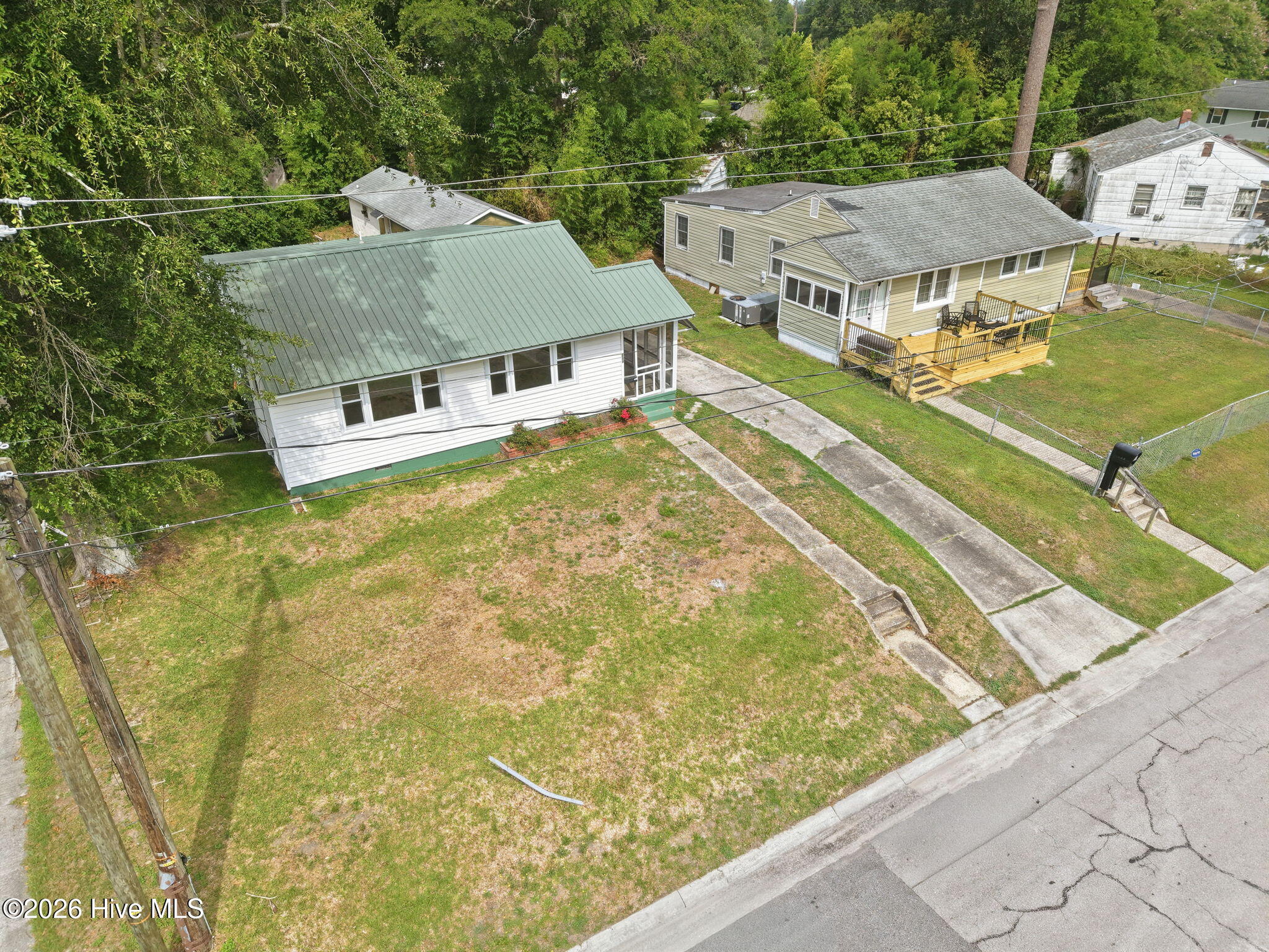 303 Banks Street