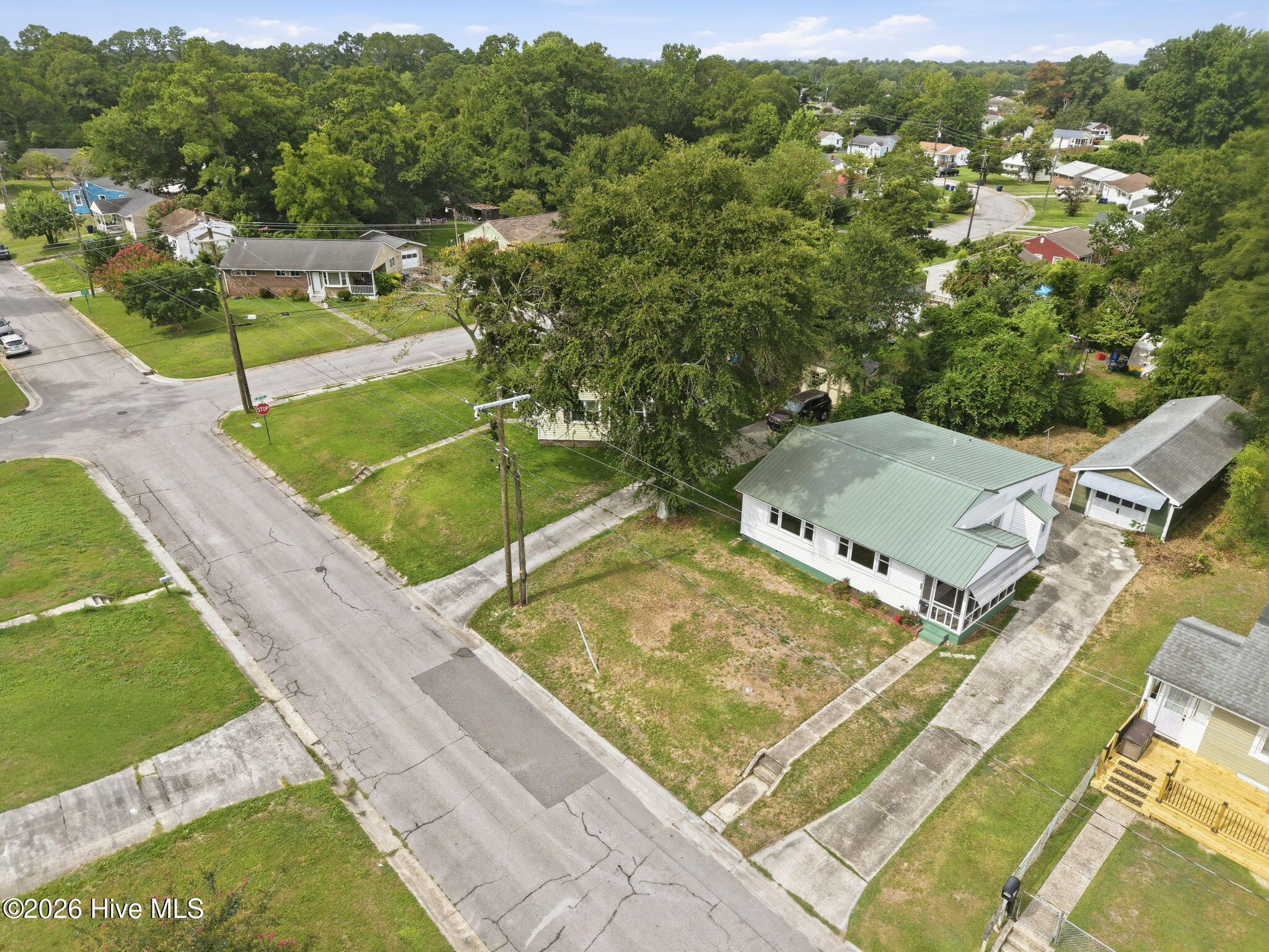 303 Banks Street
